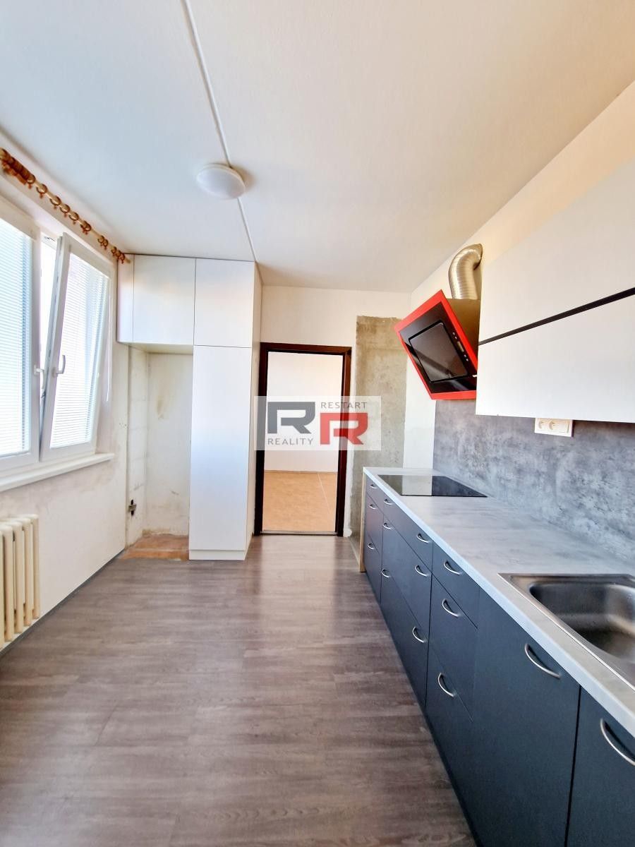 Pronájem bytu 3+1 62 m² - foto 3