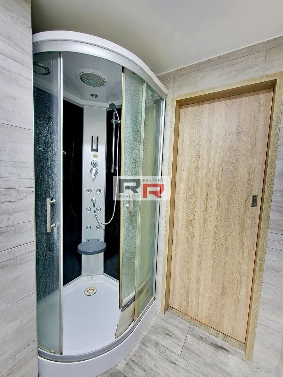 Pronájem bytu 3+1 62 m² - foto 15