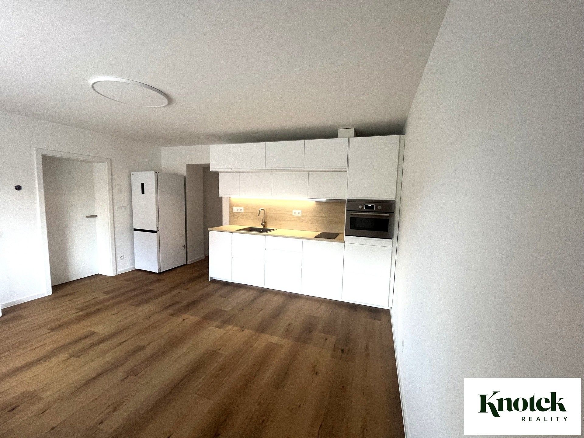 Pronájem bytu 2+kk 49 m² - foto 6