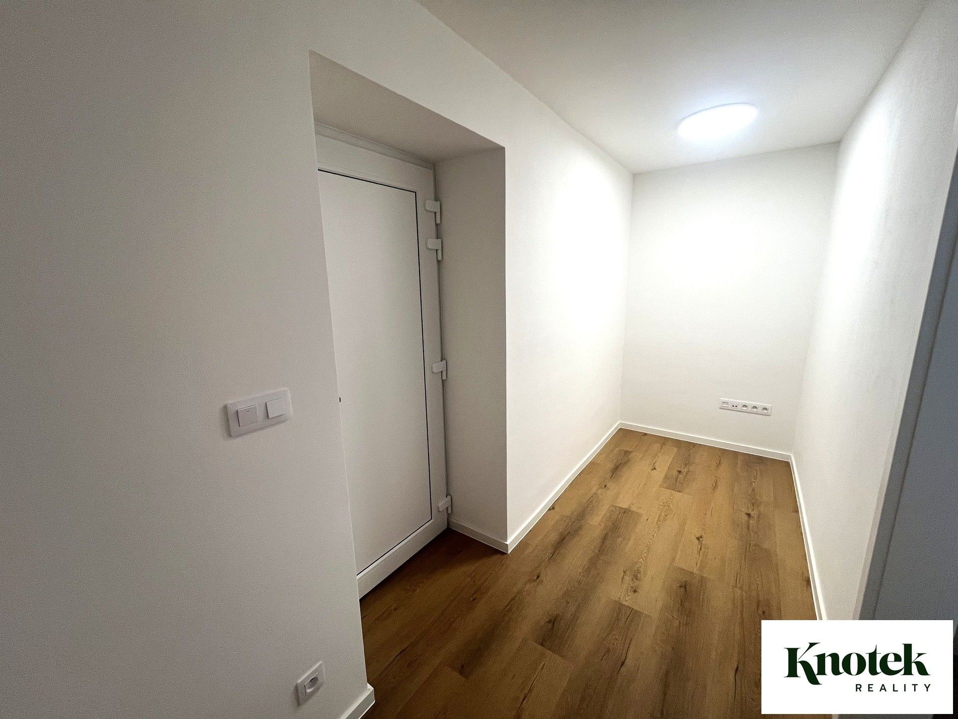 Pronájem bytu 2+kk 49 m² - foto 10