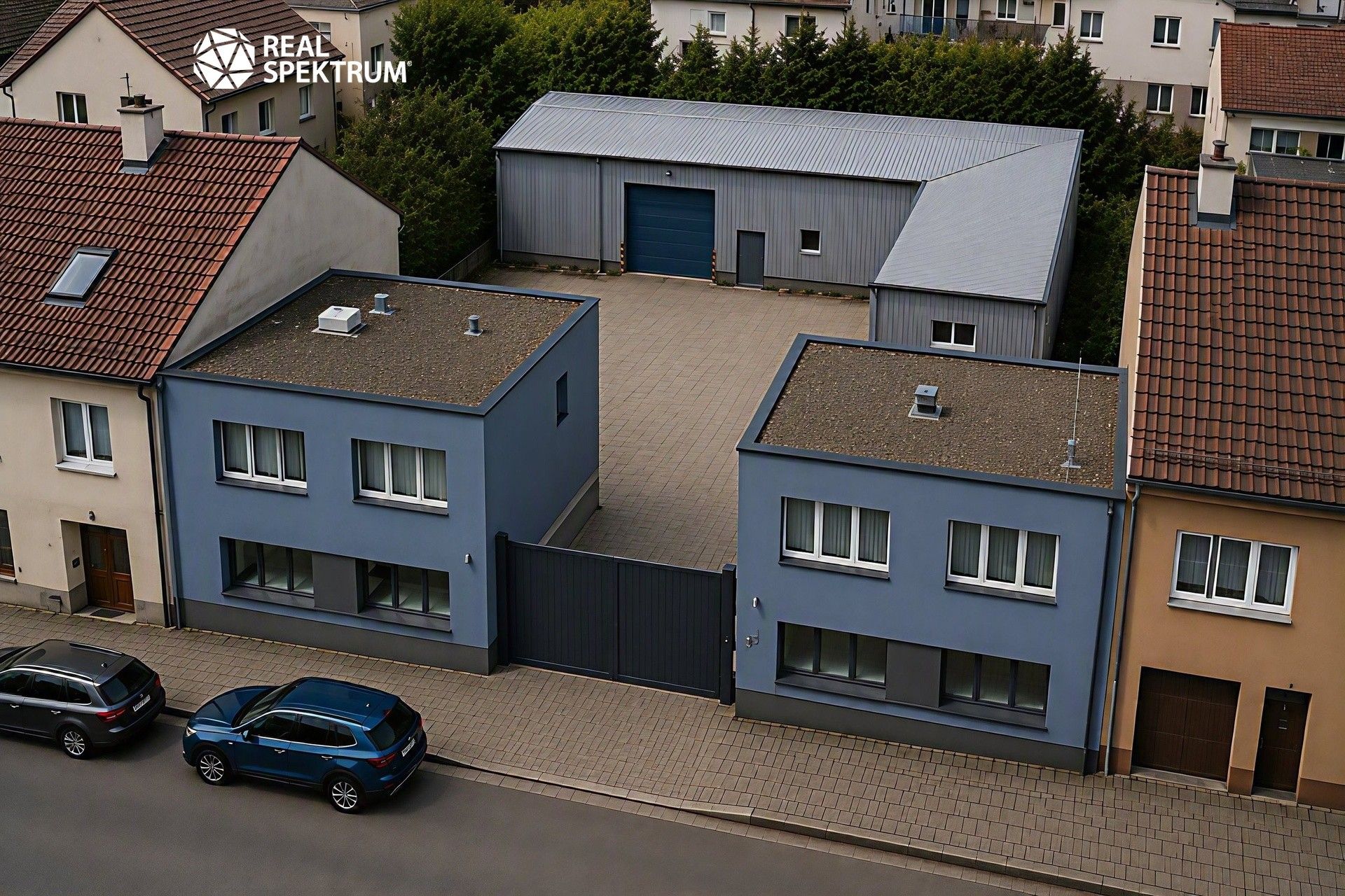 Prodej komerčního prostoru 800 m² - foto 1