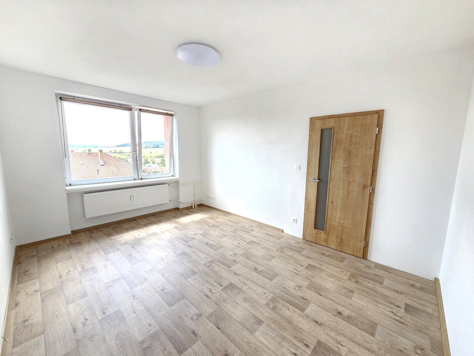Pronájem bytu 1+1 32 m² - foto 3