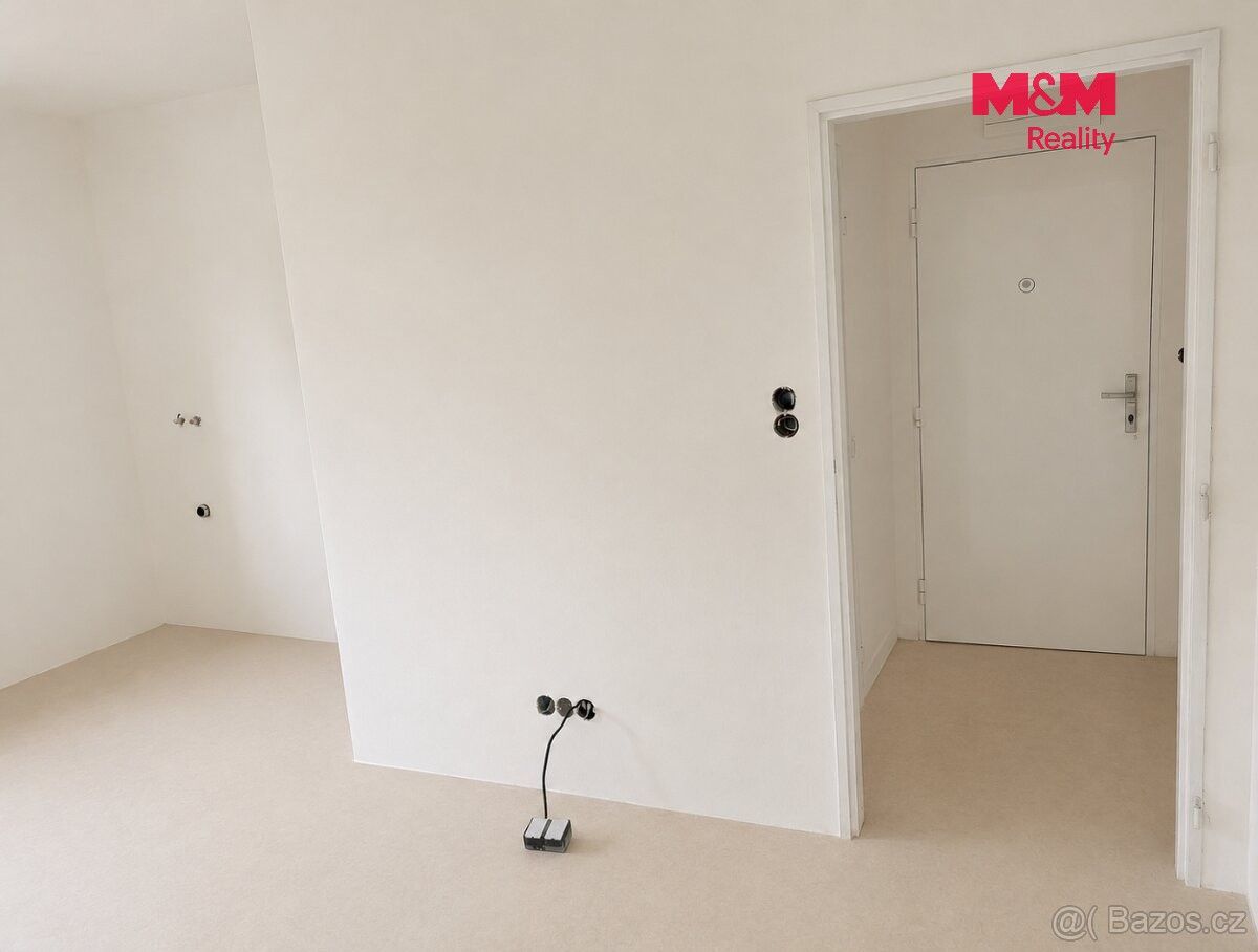 Prodej bytu 1+kk 27 m² - foto 2