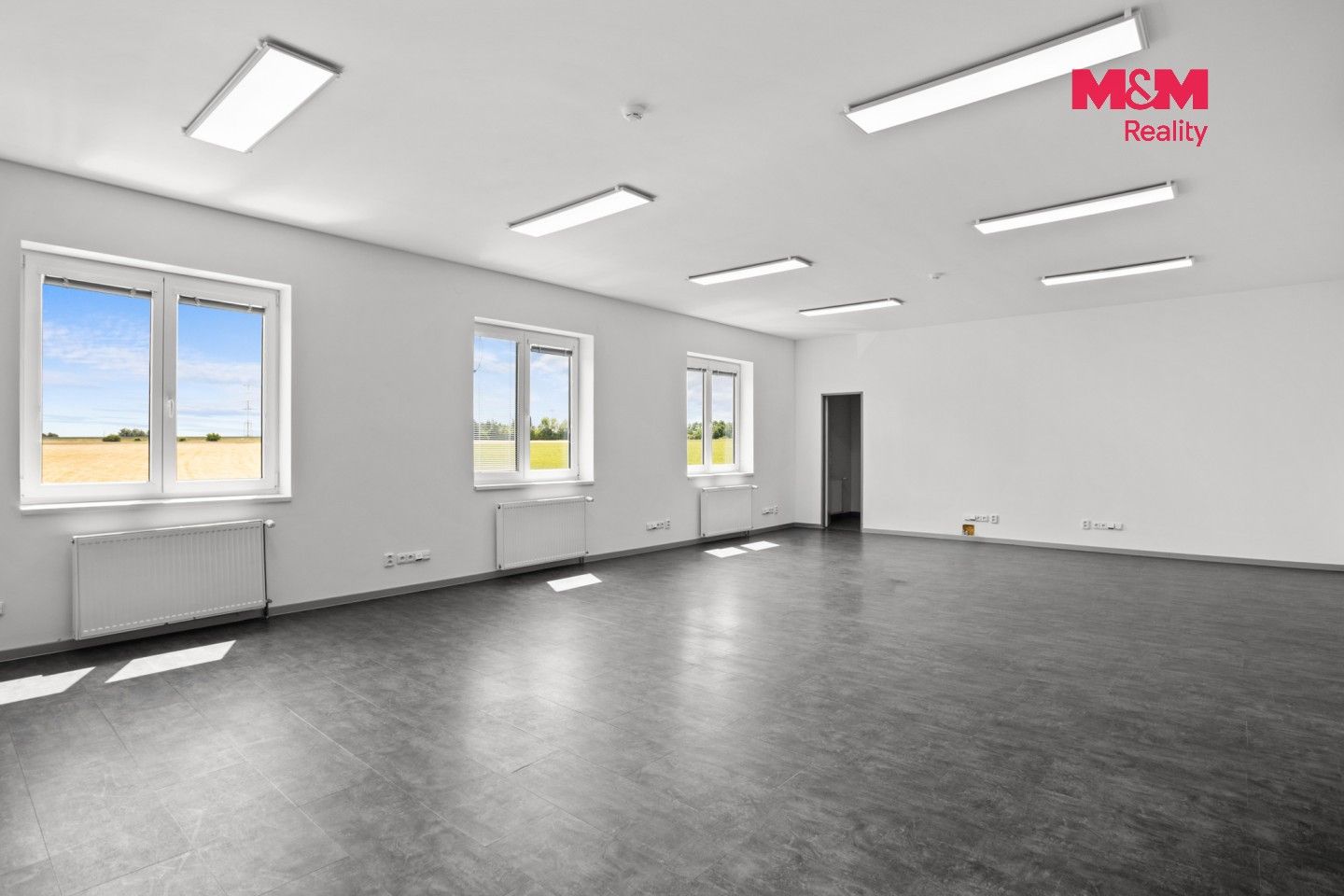 Pronájem komerčního prostoru 451 m² - foto 9