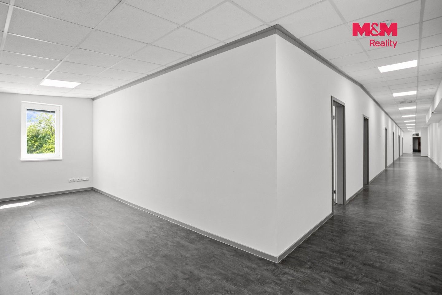 Pronájem komerčního prostoru 451 m² - foto 20
