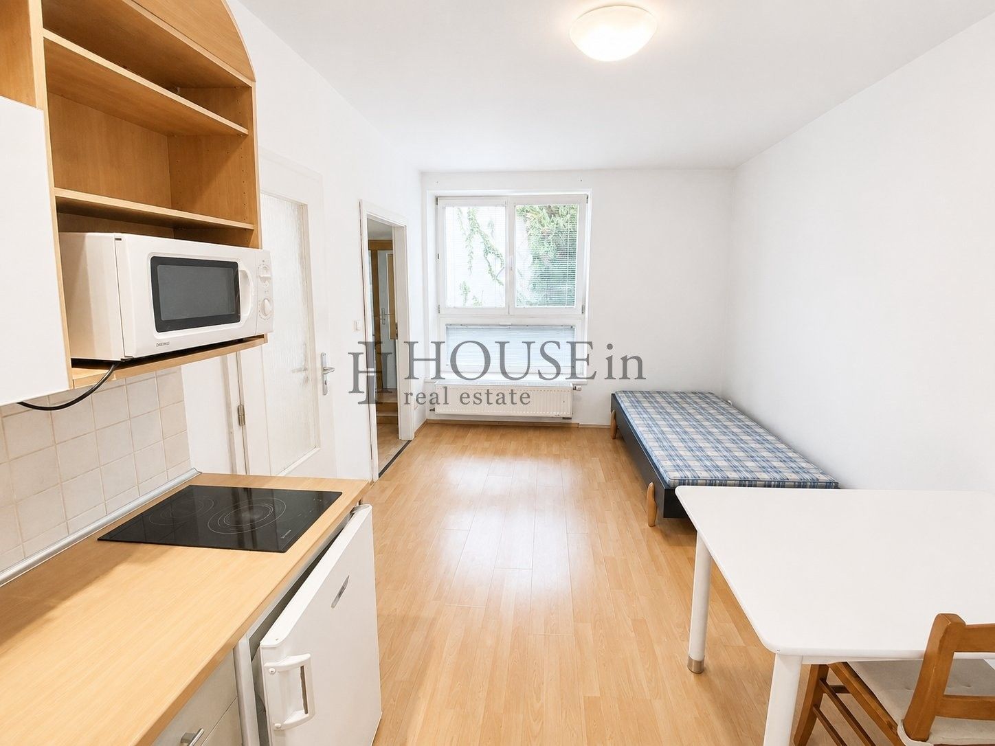 Pronájem bytu 1+kk 23 m² - foto 5