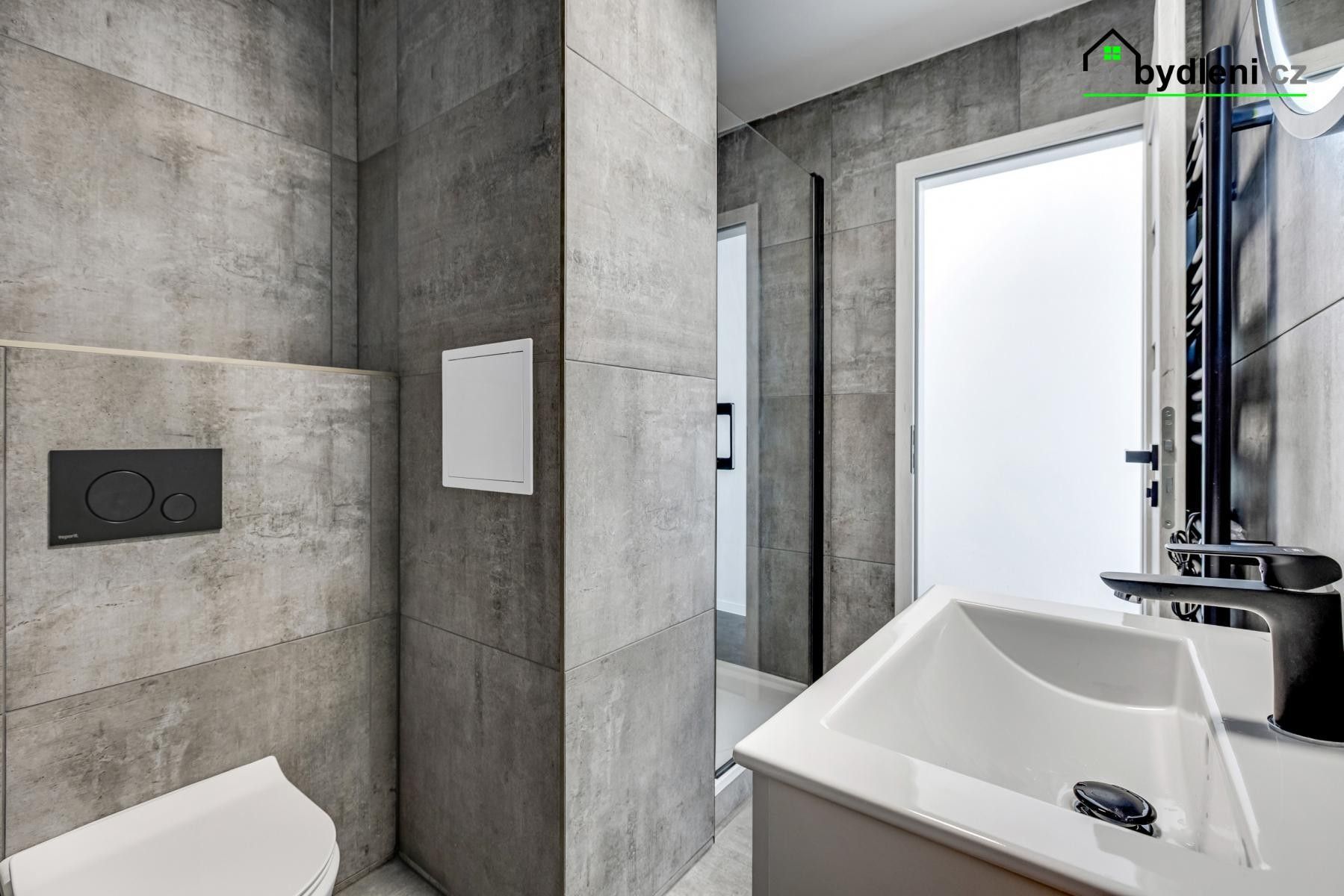 Pronájem bytu 2+1 69 m² - foto 6