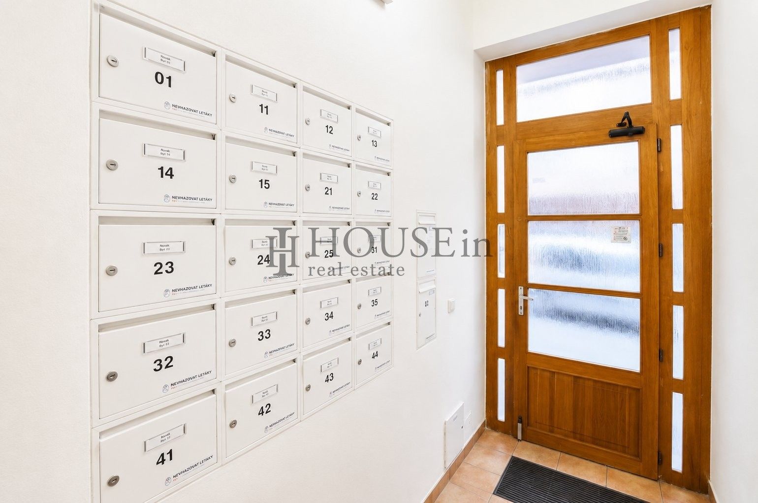 Pronájem bytu 1+kk 23 m² - foto 12