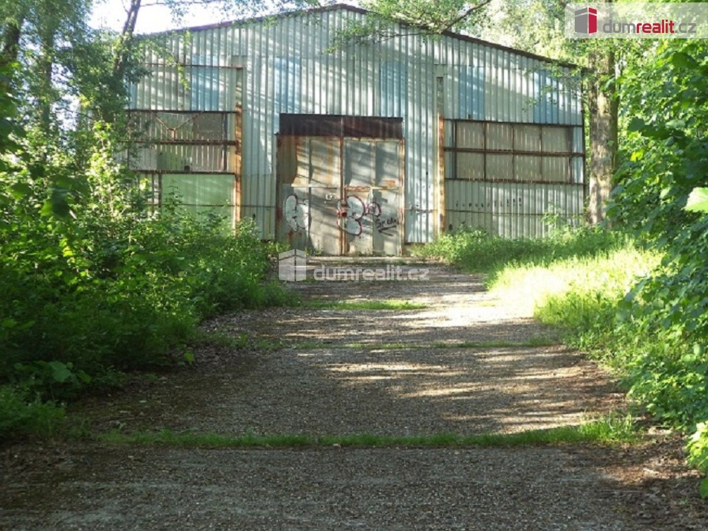 Pronájem komerčního prostoru 958 m² - foto 2