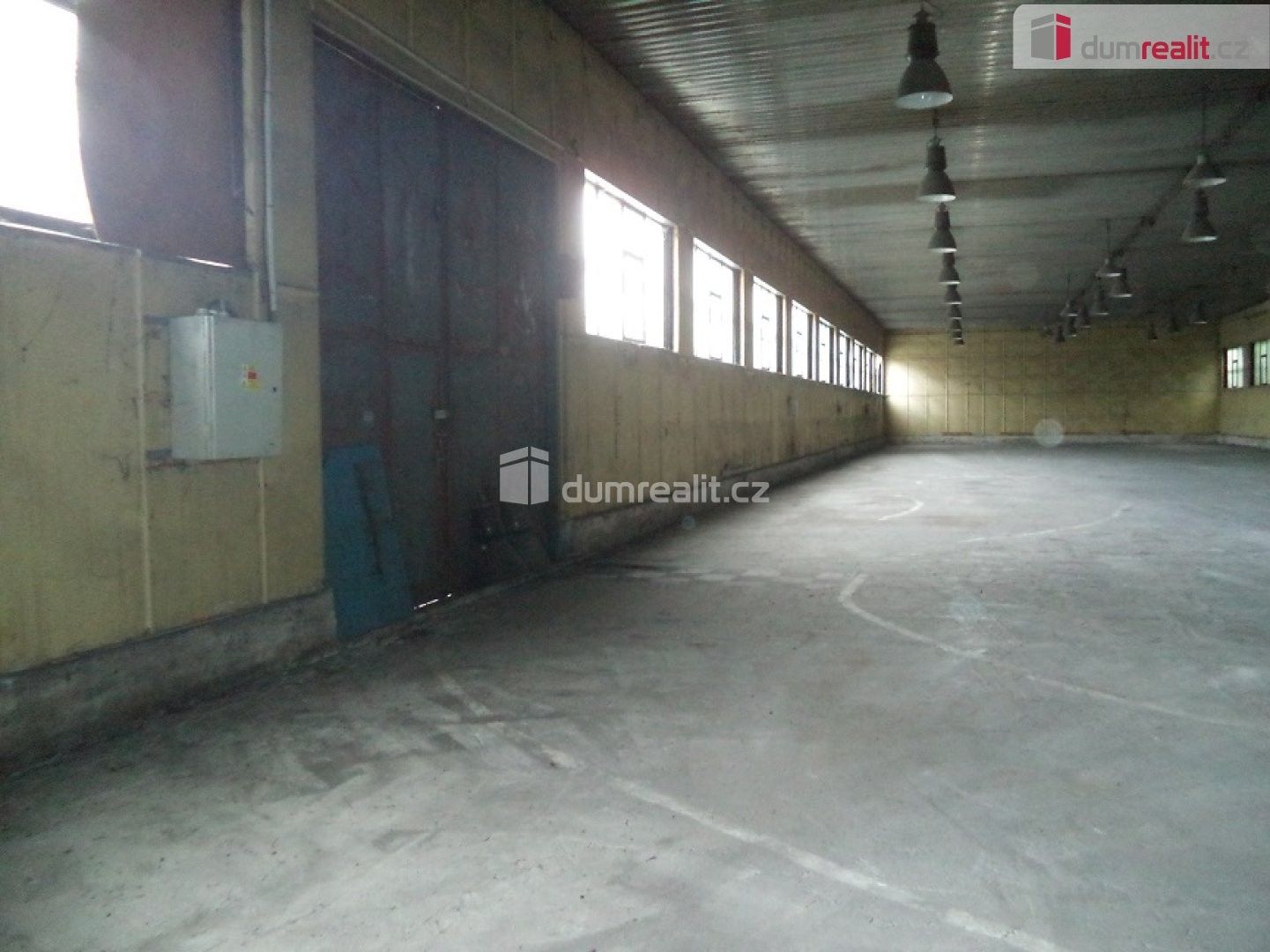 Pronájem komerčního prostoru 958 m² - foto 8