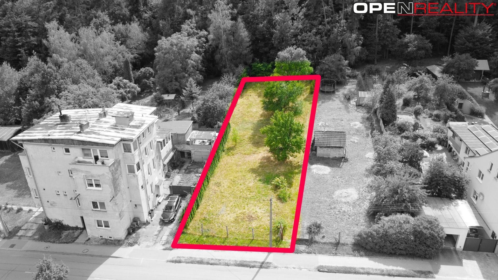 Prodej pozemku 906 m² - foto 1