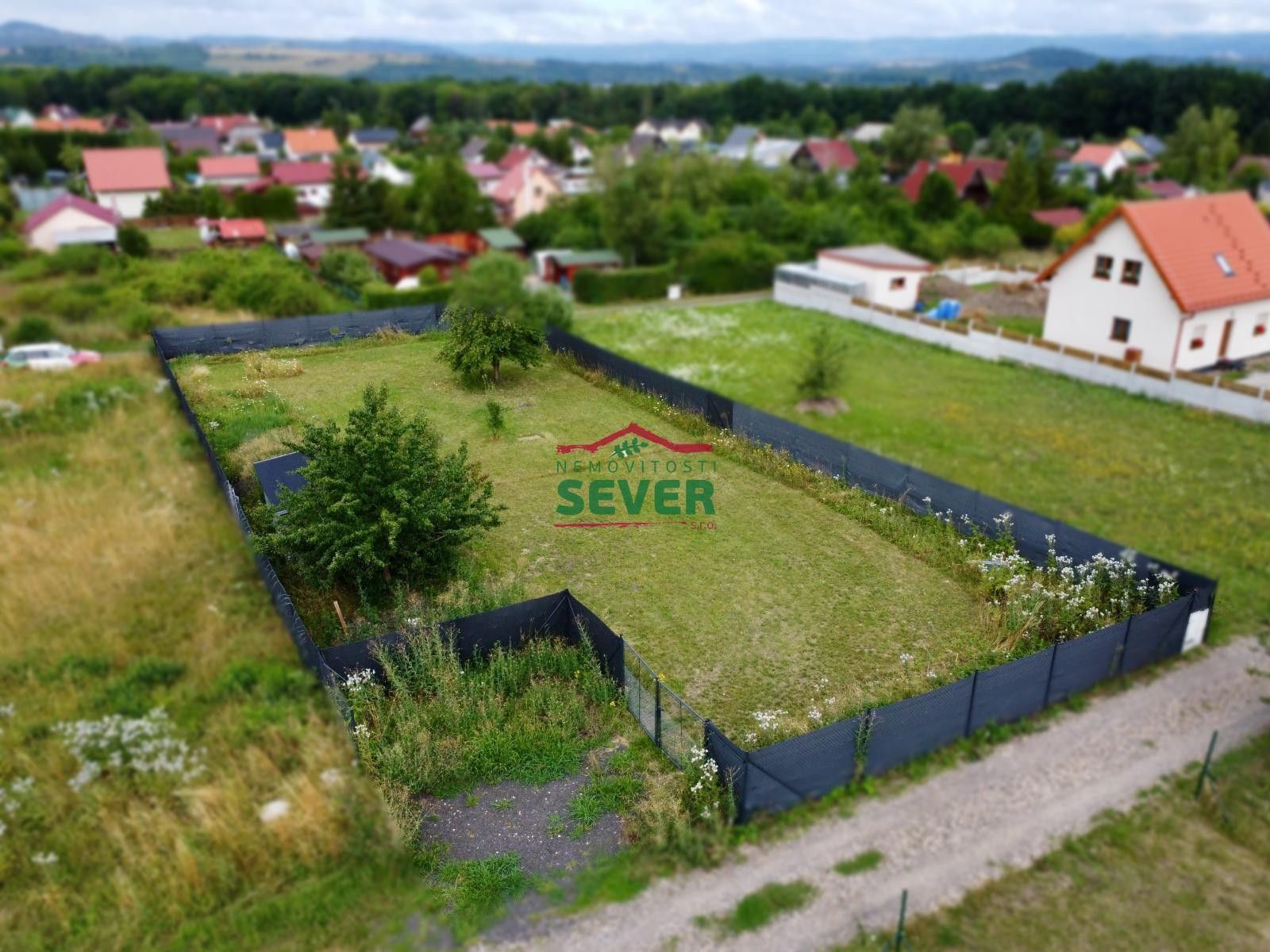 Prodej pozemku 943 m² - foto 2