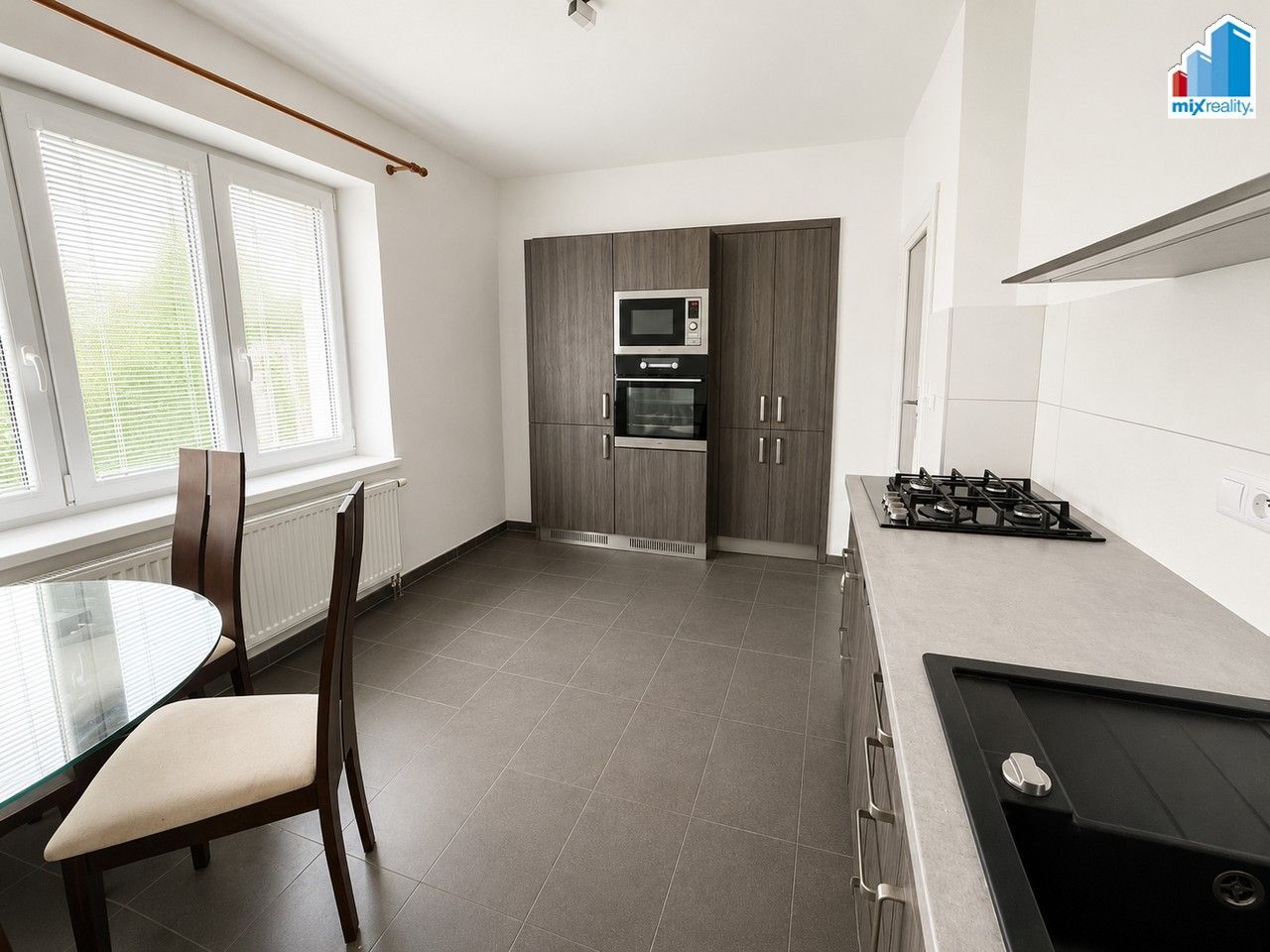Pronájem bytu 2+1 55 m² - foto 3