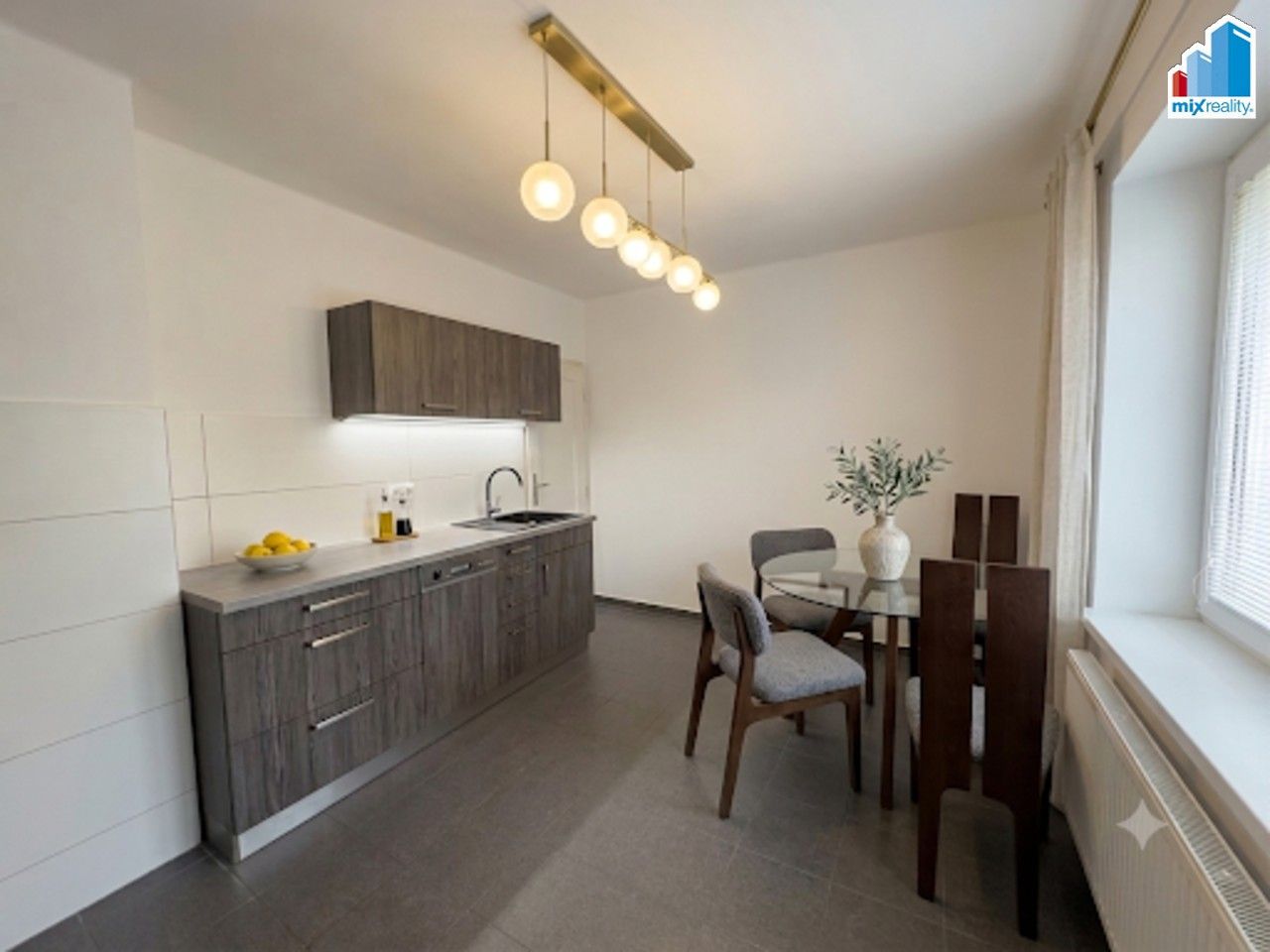 Pronájem bytu 2+1 55 m² - foto 2