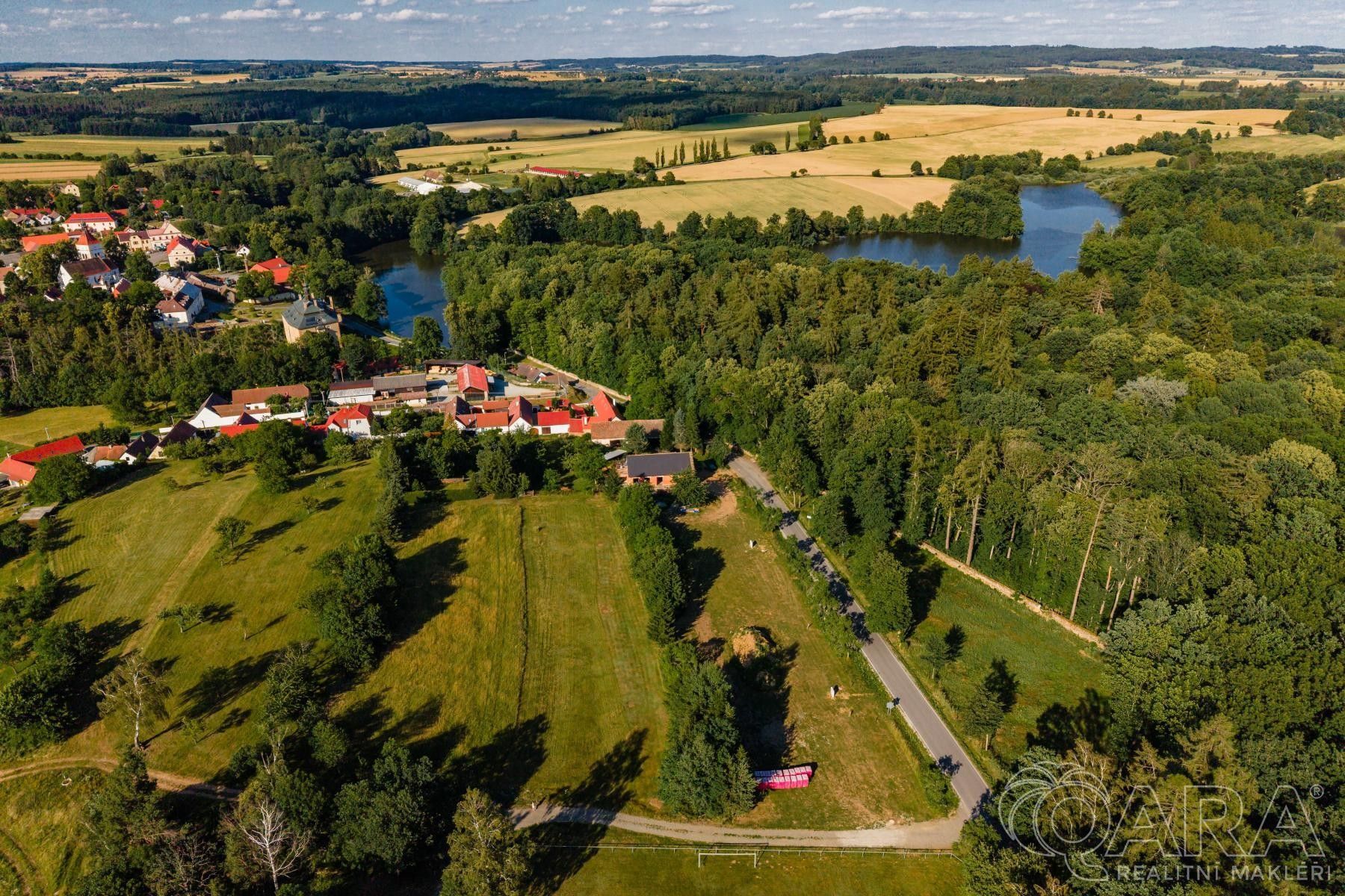 Prodej pozemku 1009 m² - foto 4