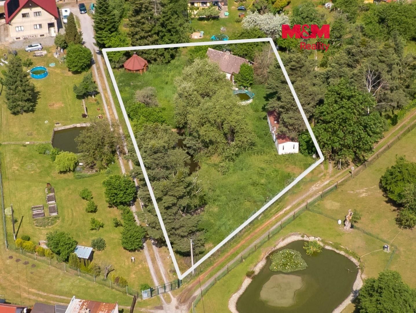 Prodej pozemku 1945 m² - foto 1