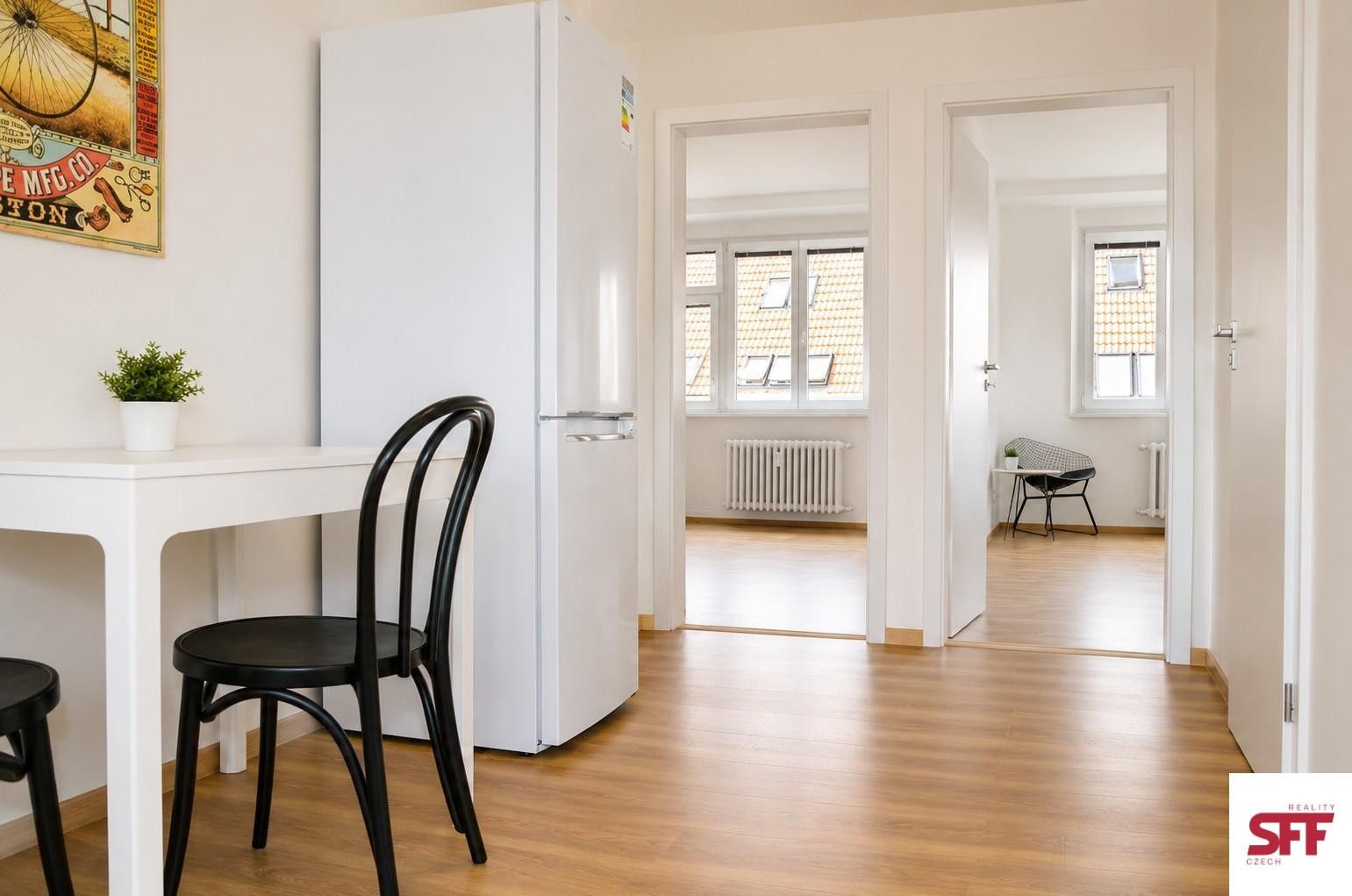 Pronájem bytu 3+1 77 m² - foto 3
