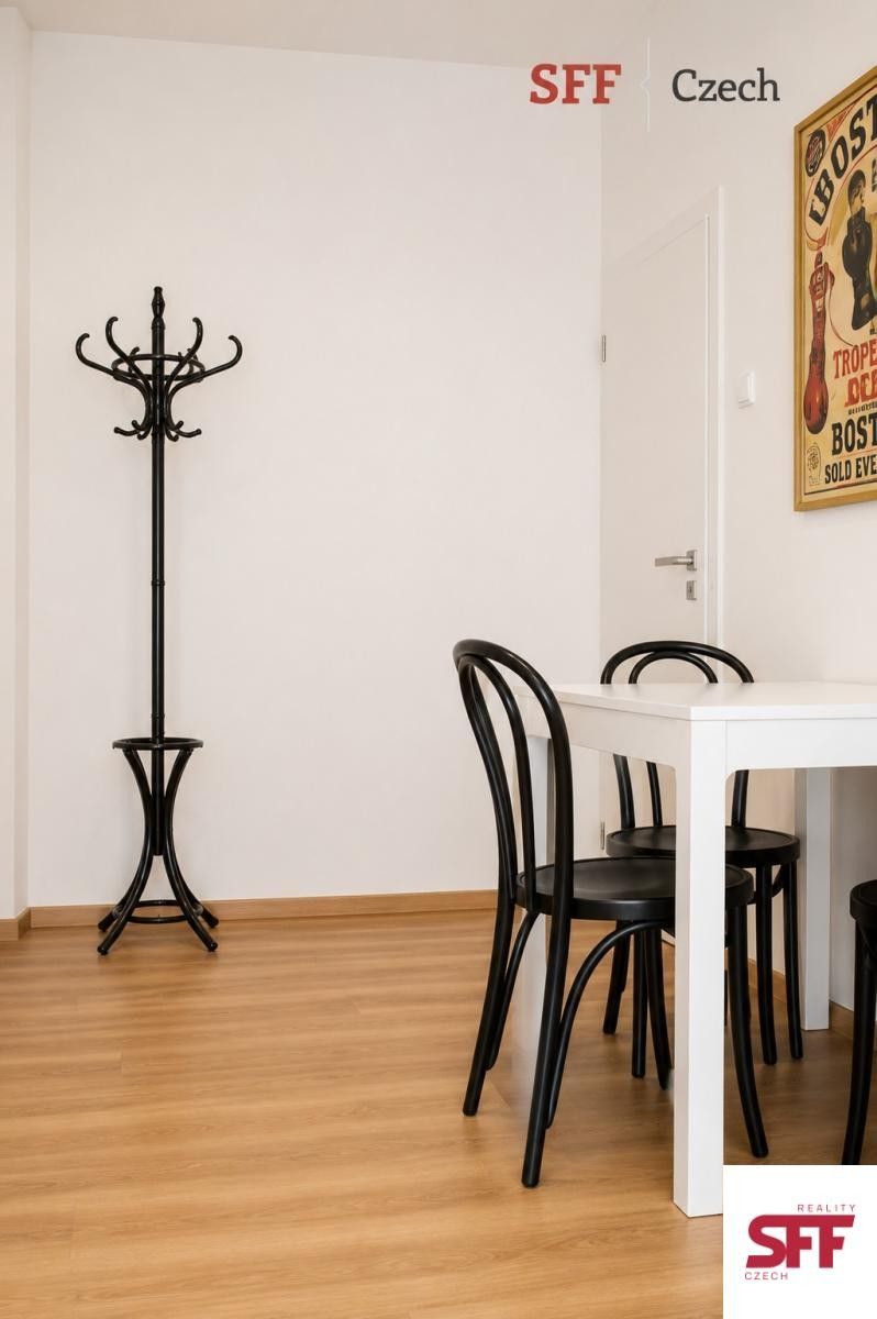 Pronájem bytu 3+1 77 m² - foto 7