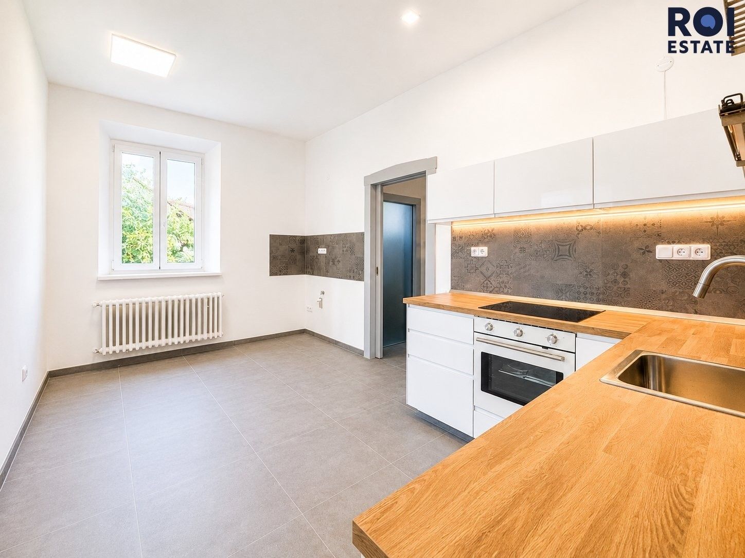 Pronájem bytu 2+1 100 m² - foto 6