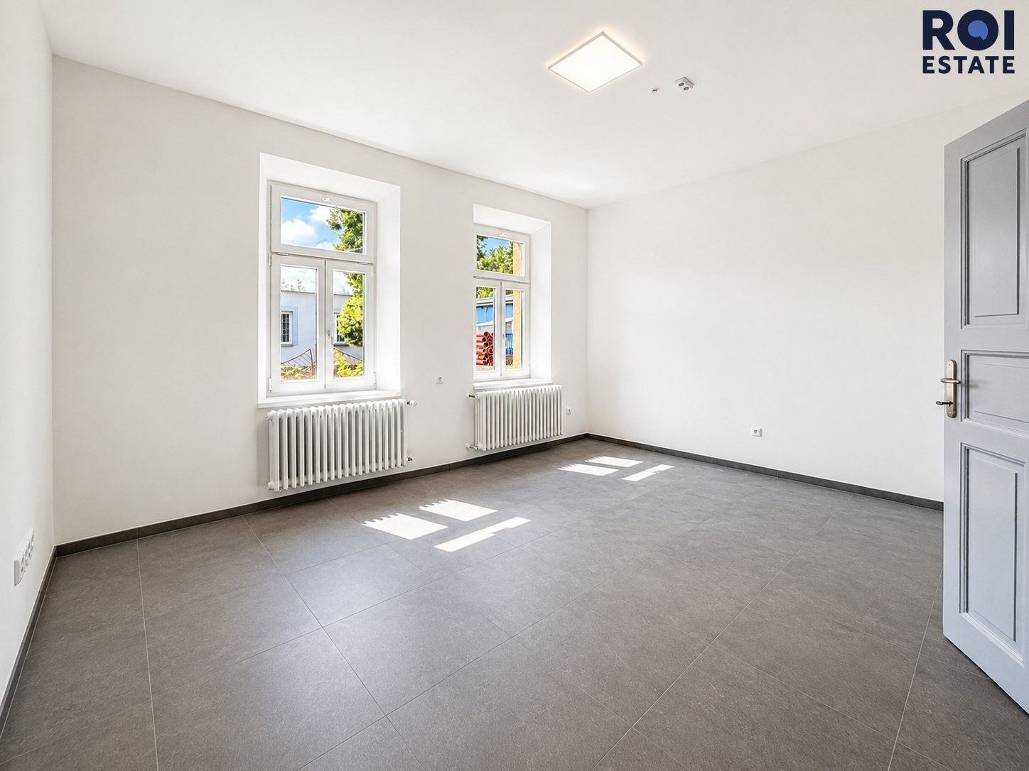 Pronájem bytu 2+1 100 m² - foto 9