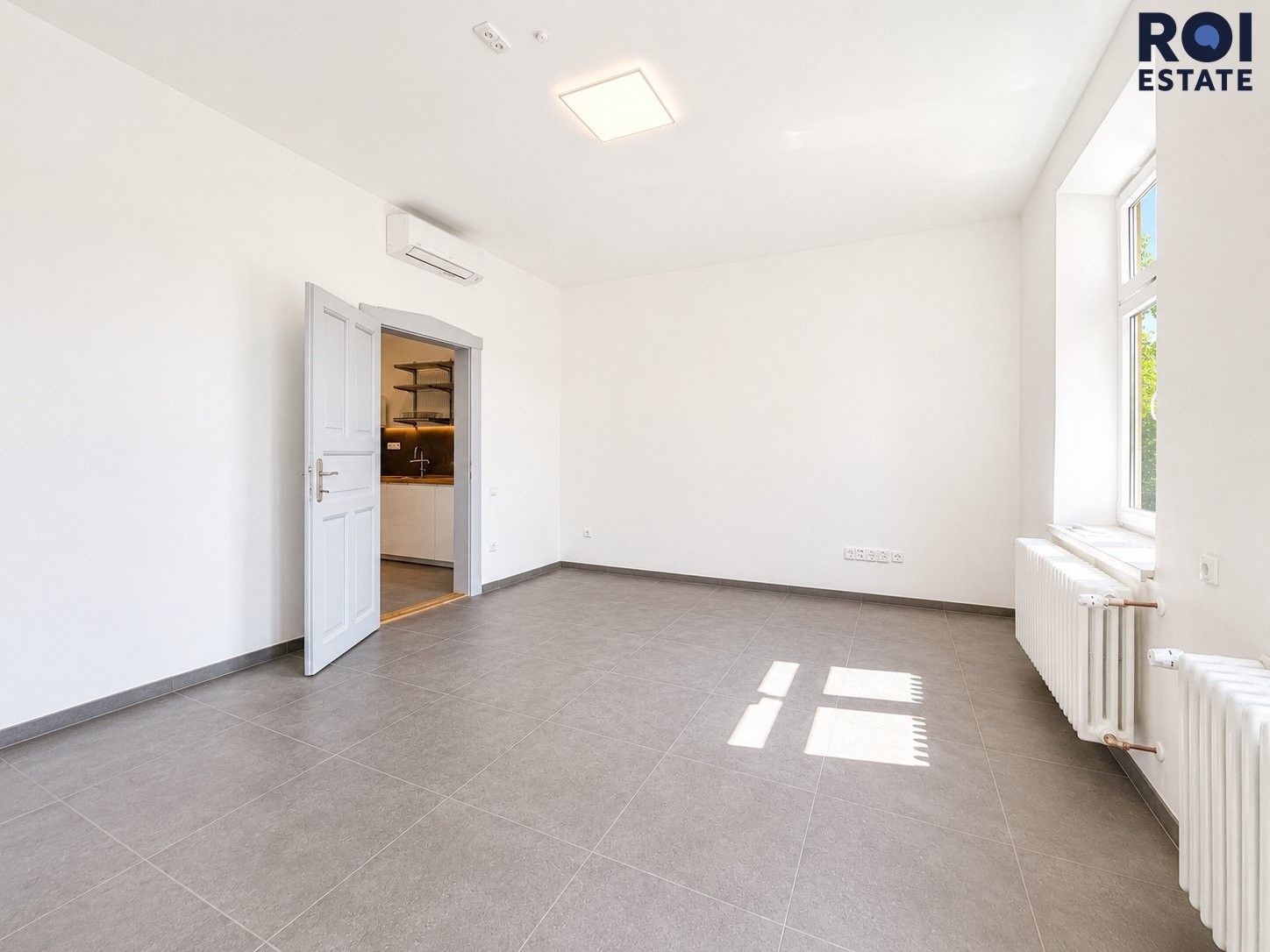 Pronájem bytu 2+1 100 m² - foto 10