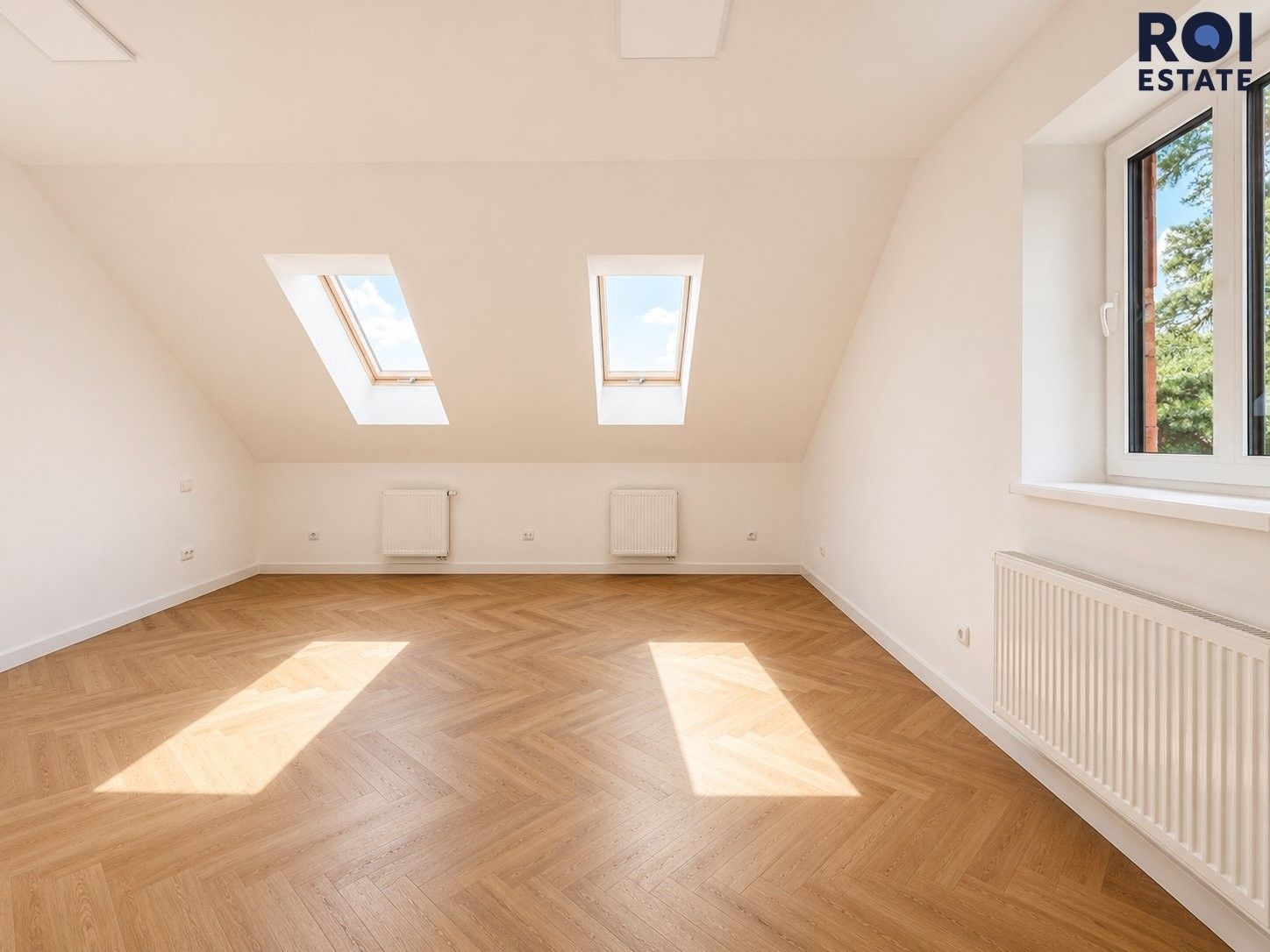 Pronájem bytu 2+1 100 m² - foto 18