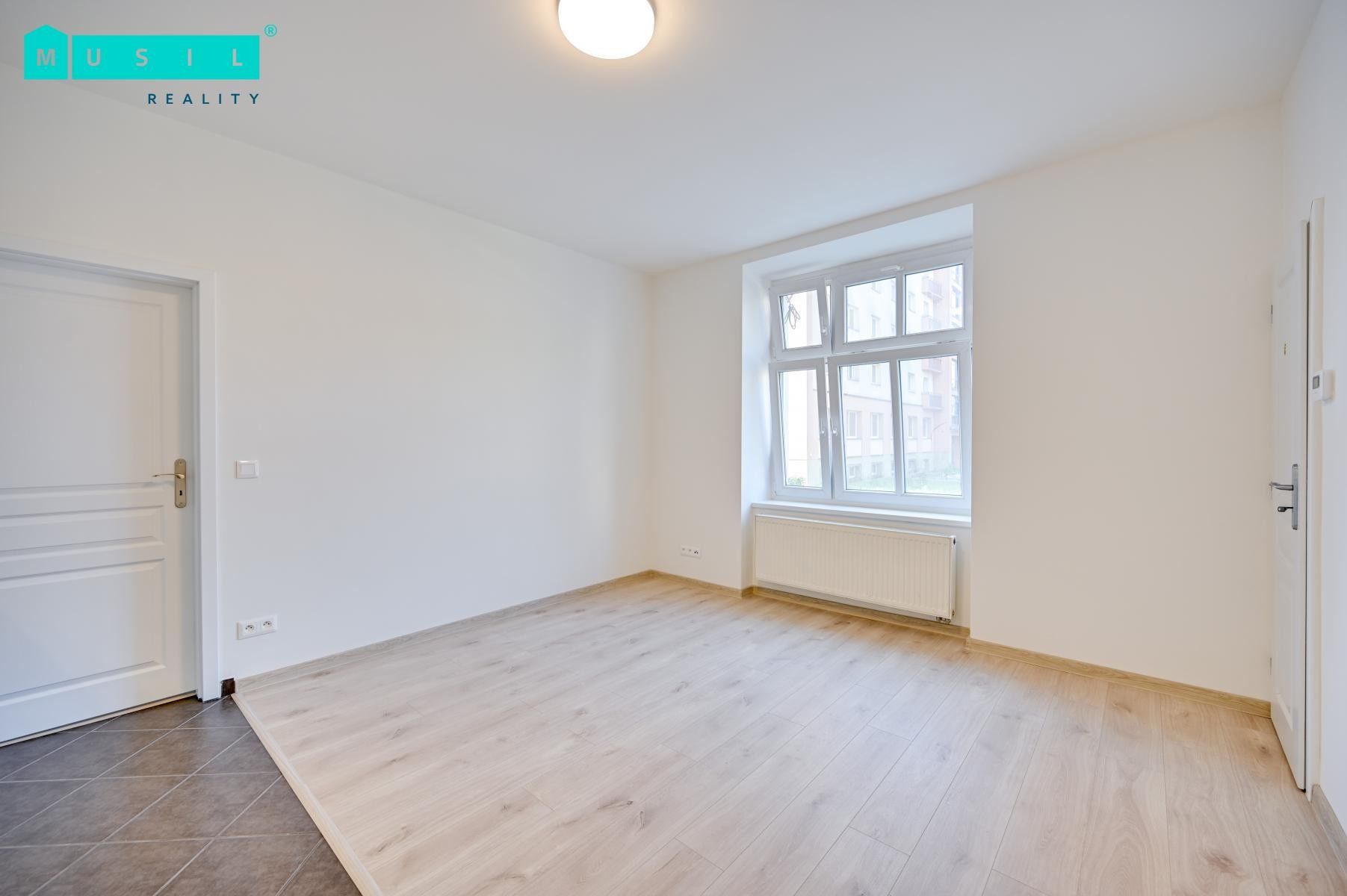 Pronájem bytu 2+kk 43 m² - foto 6