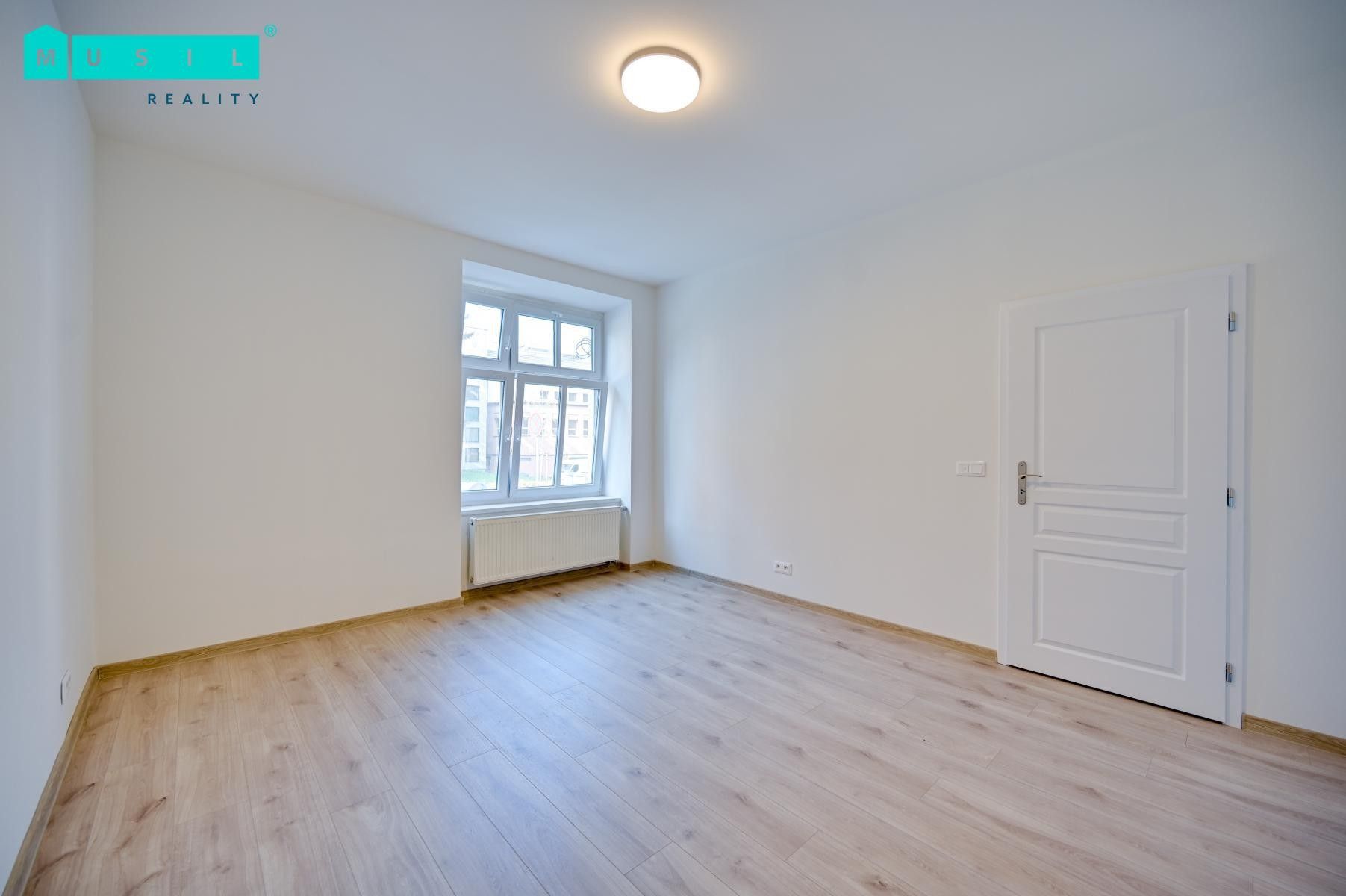 Pronájem bytu 2+kk 43 m² - foto 3