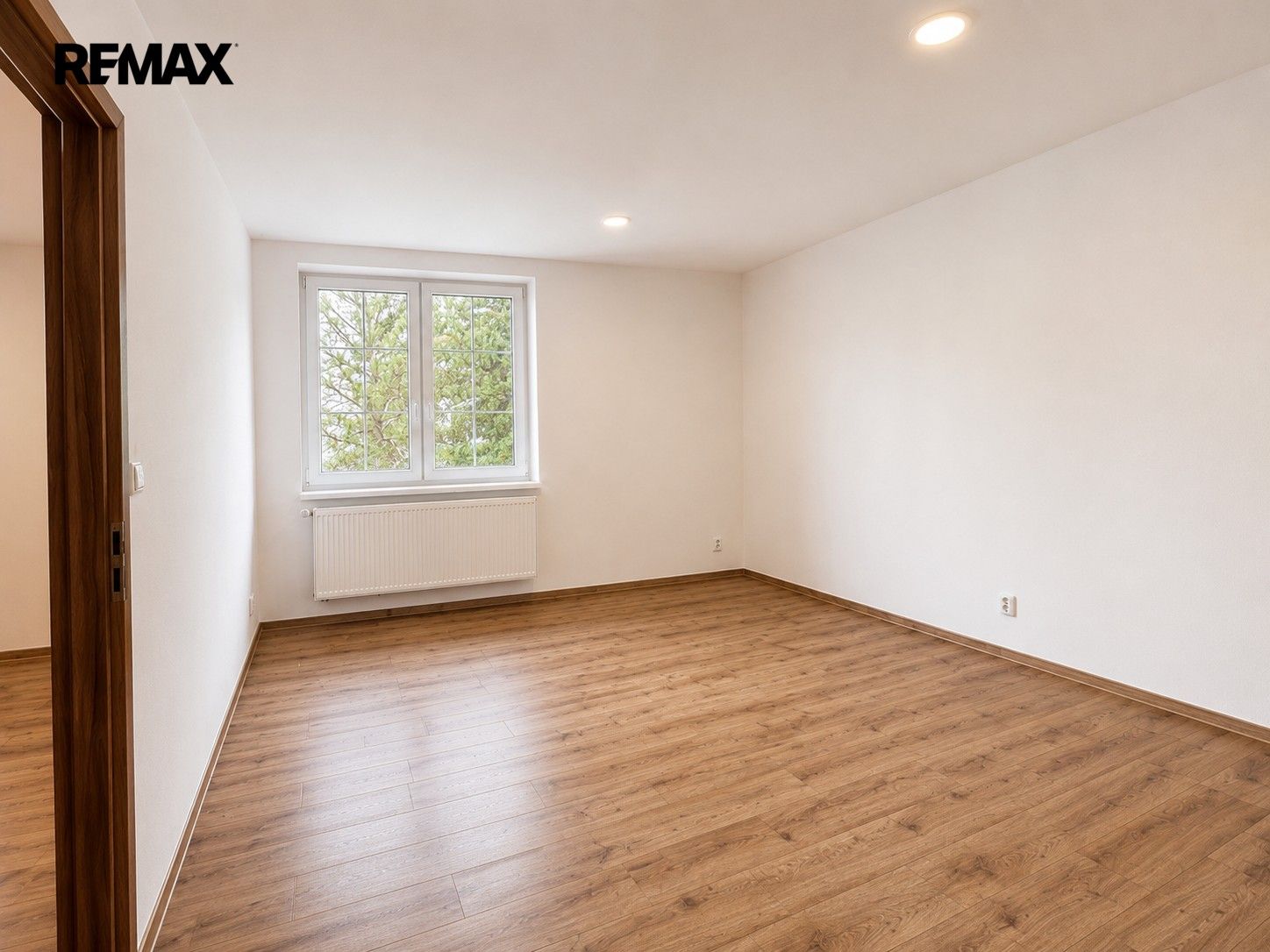 Pronájem bytu 3+kk 78 m² - foto 8
