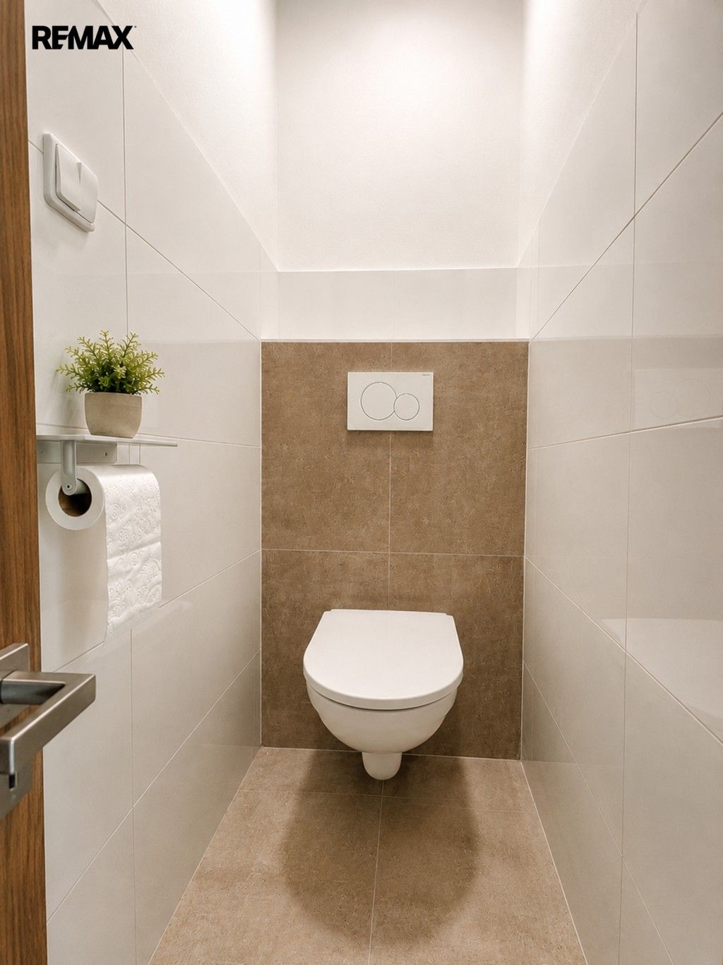 Pronájem bytu 3+kk 78 m² - foto 10