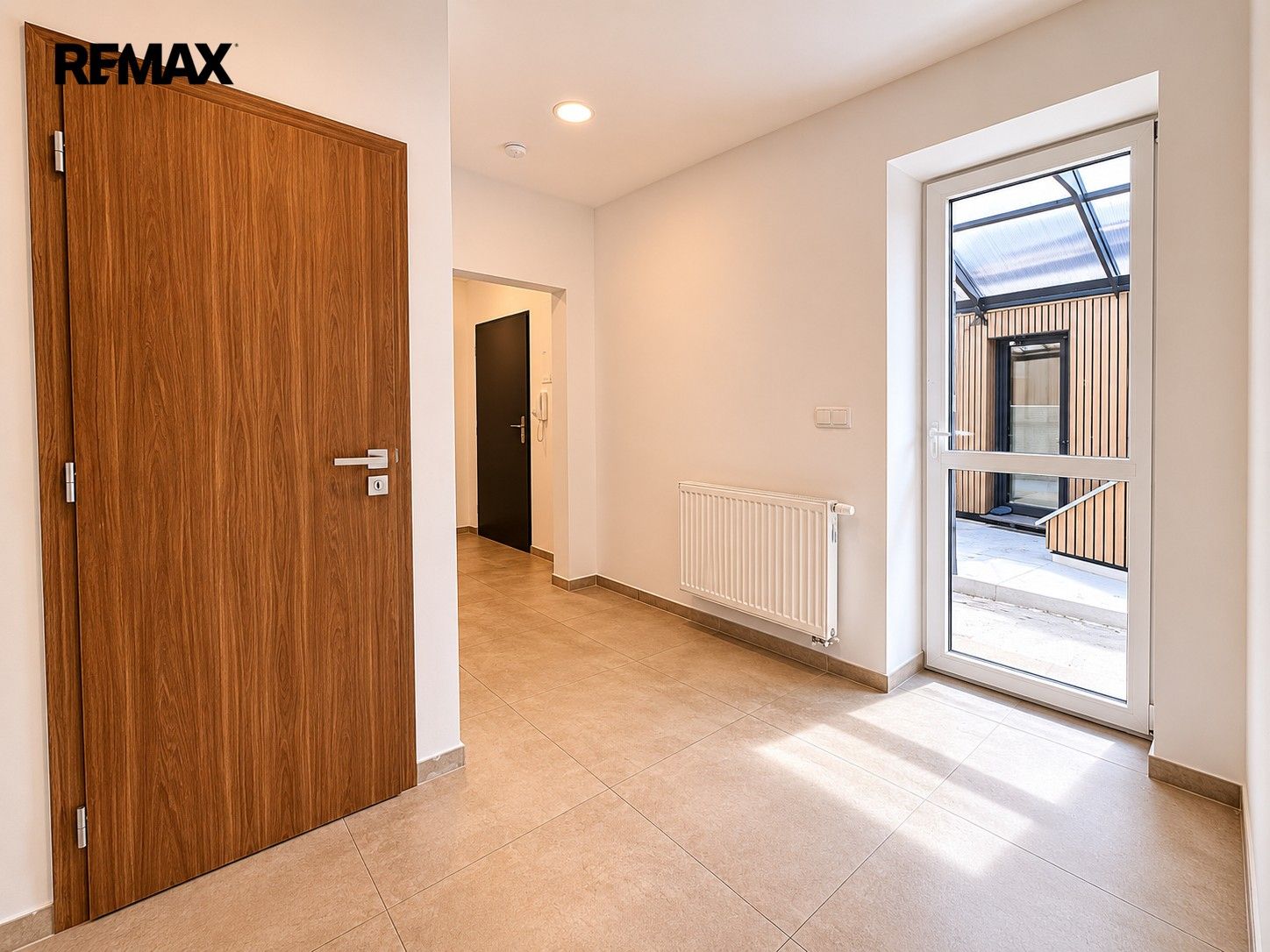 Pronájem bytu 3+kk 78 m² - foto 13