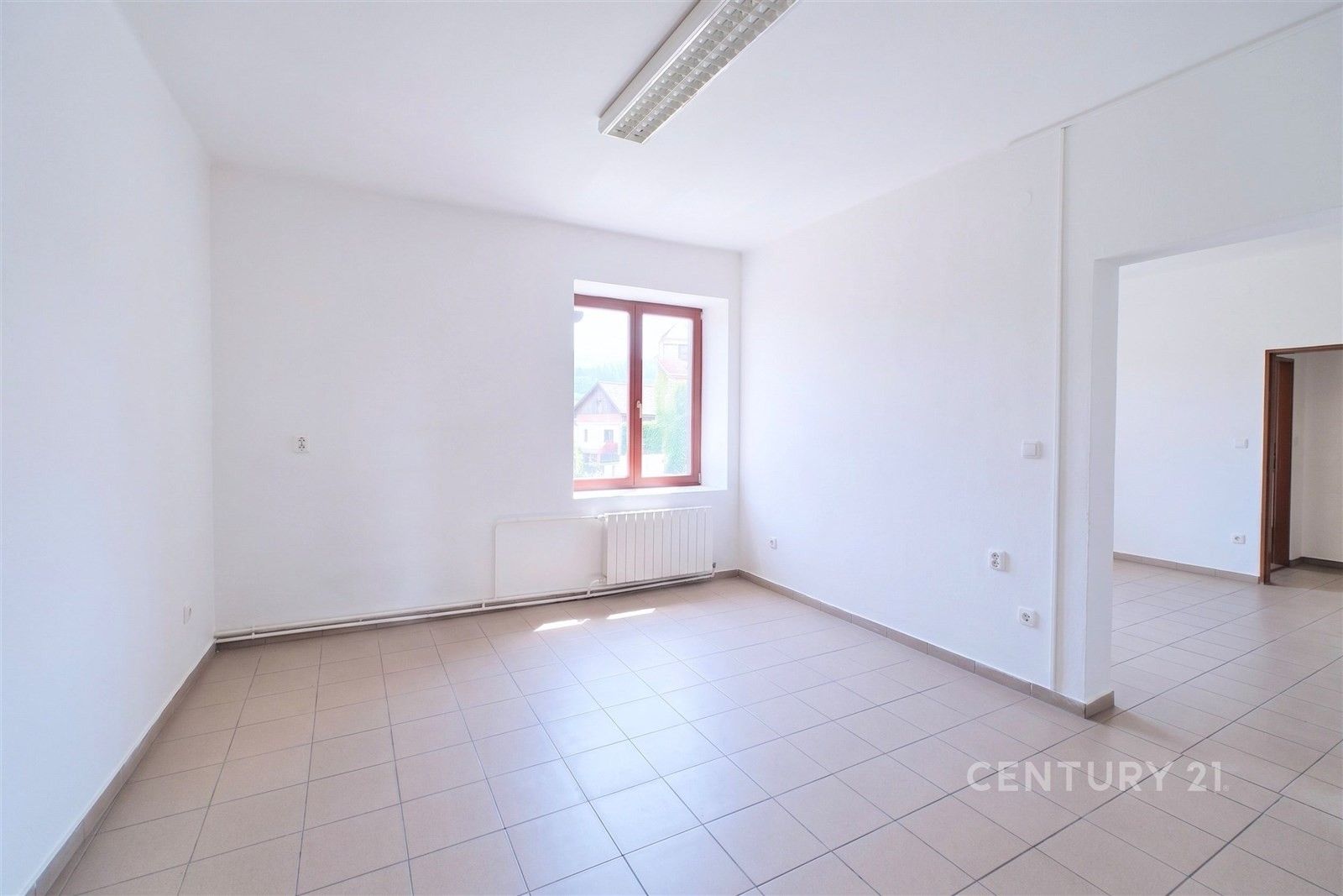 Pronájem komerčního prostoru 80 m² - foto 4