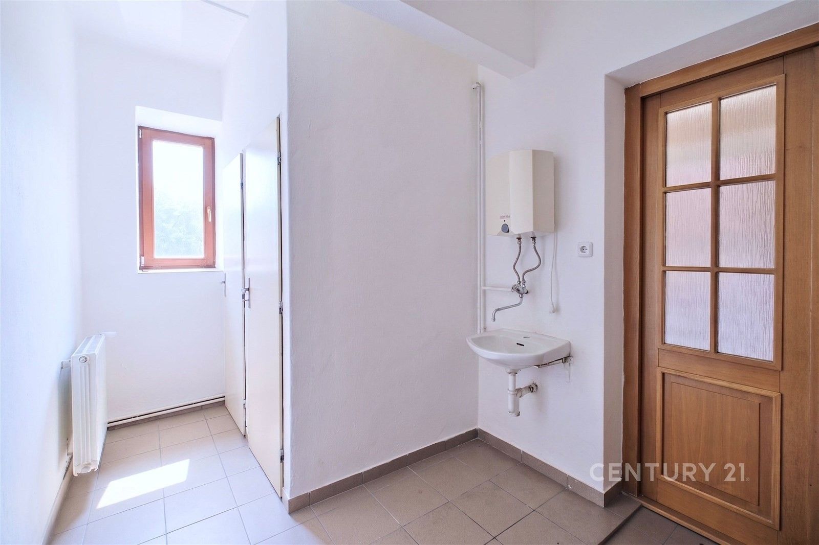 Pronájem komerčního prostoru 80 m² - foto 5
