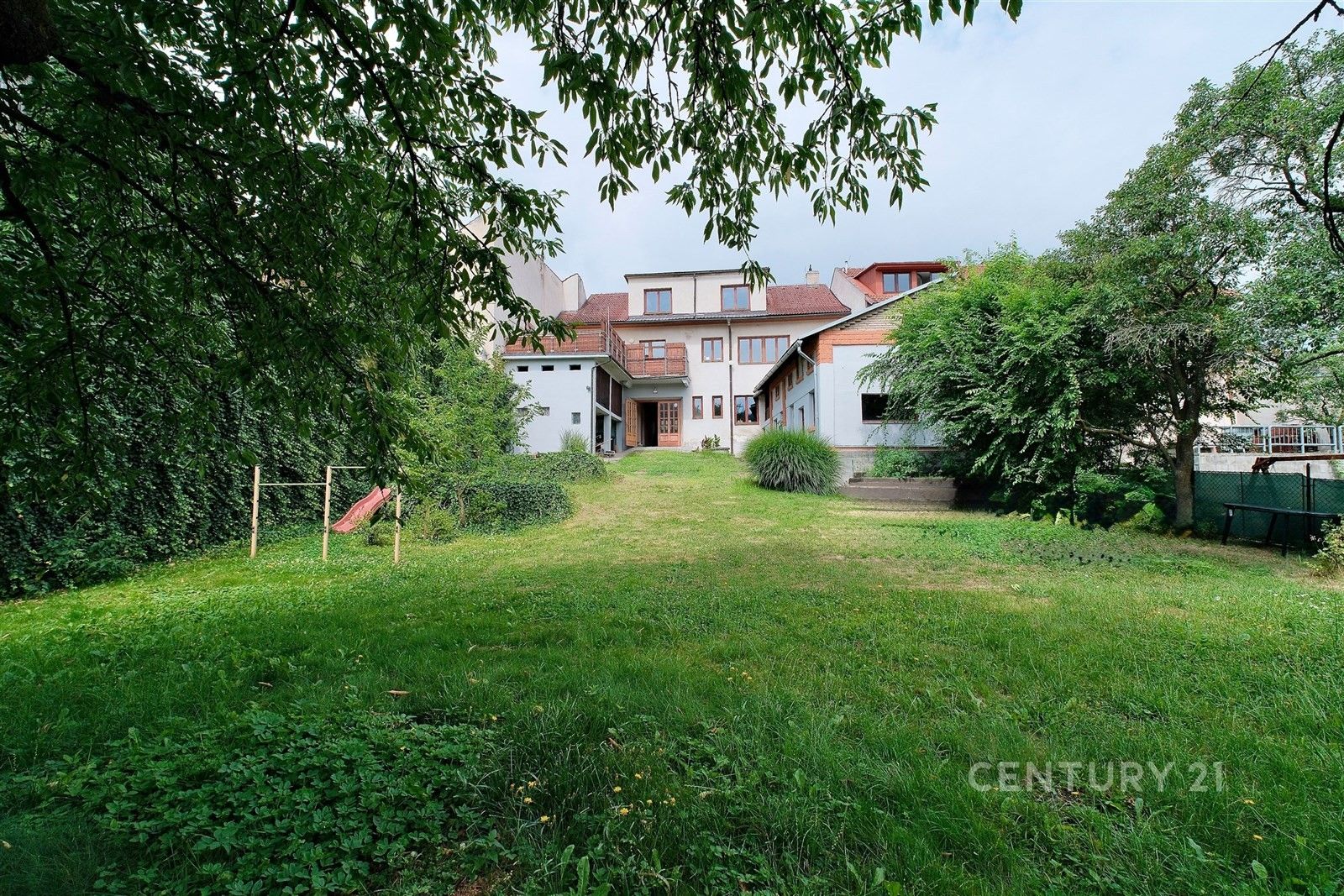 Pronájem komerčního prostoru 80 m² - foto 1