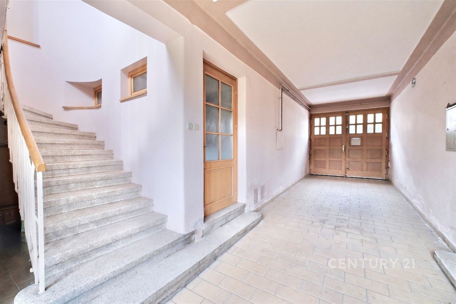 Pronájem komerčního prostoru 80 m² - foto 12