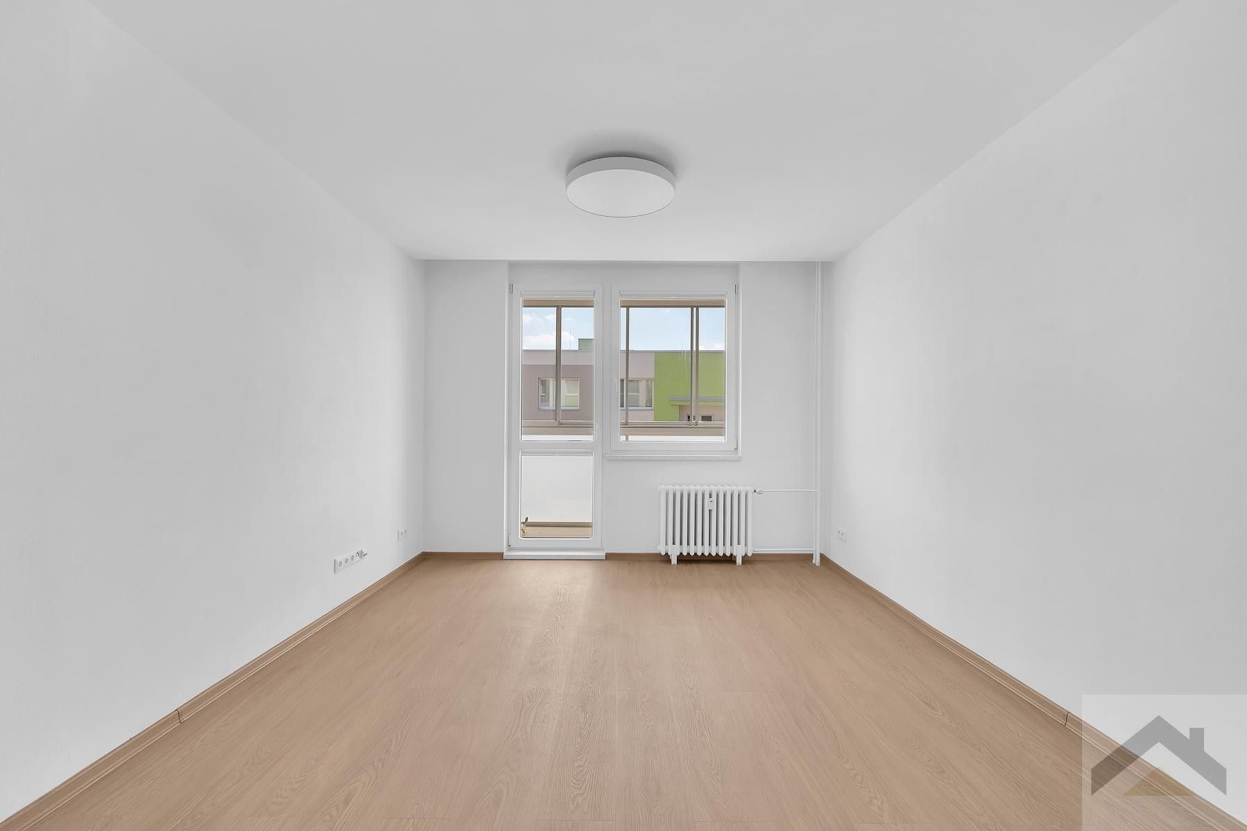 Pronájem bytu 4+1 84 m² - foto 3