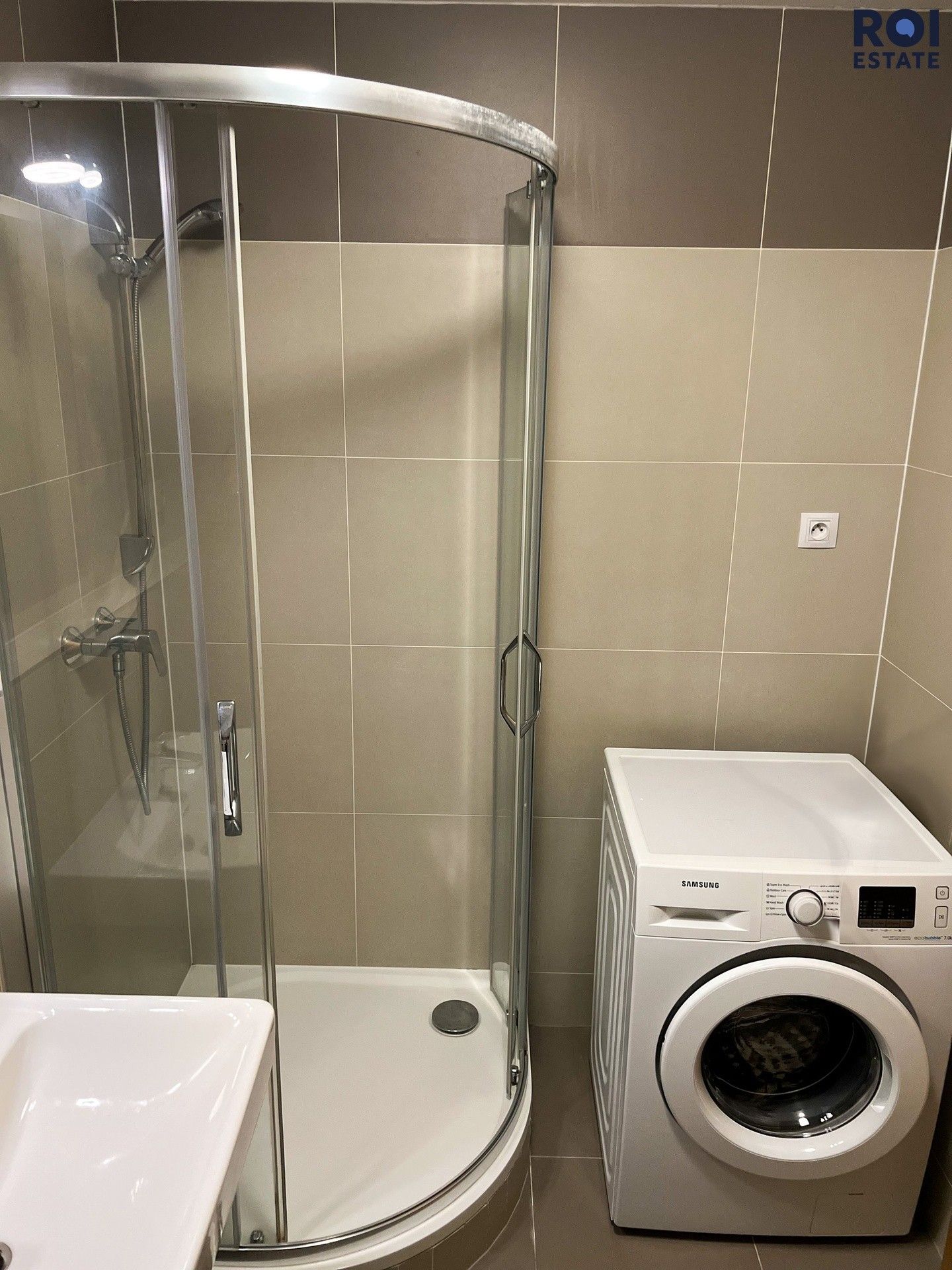 Pronájem bytu 1+kk 39 m² - foto 10