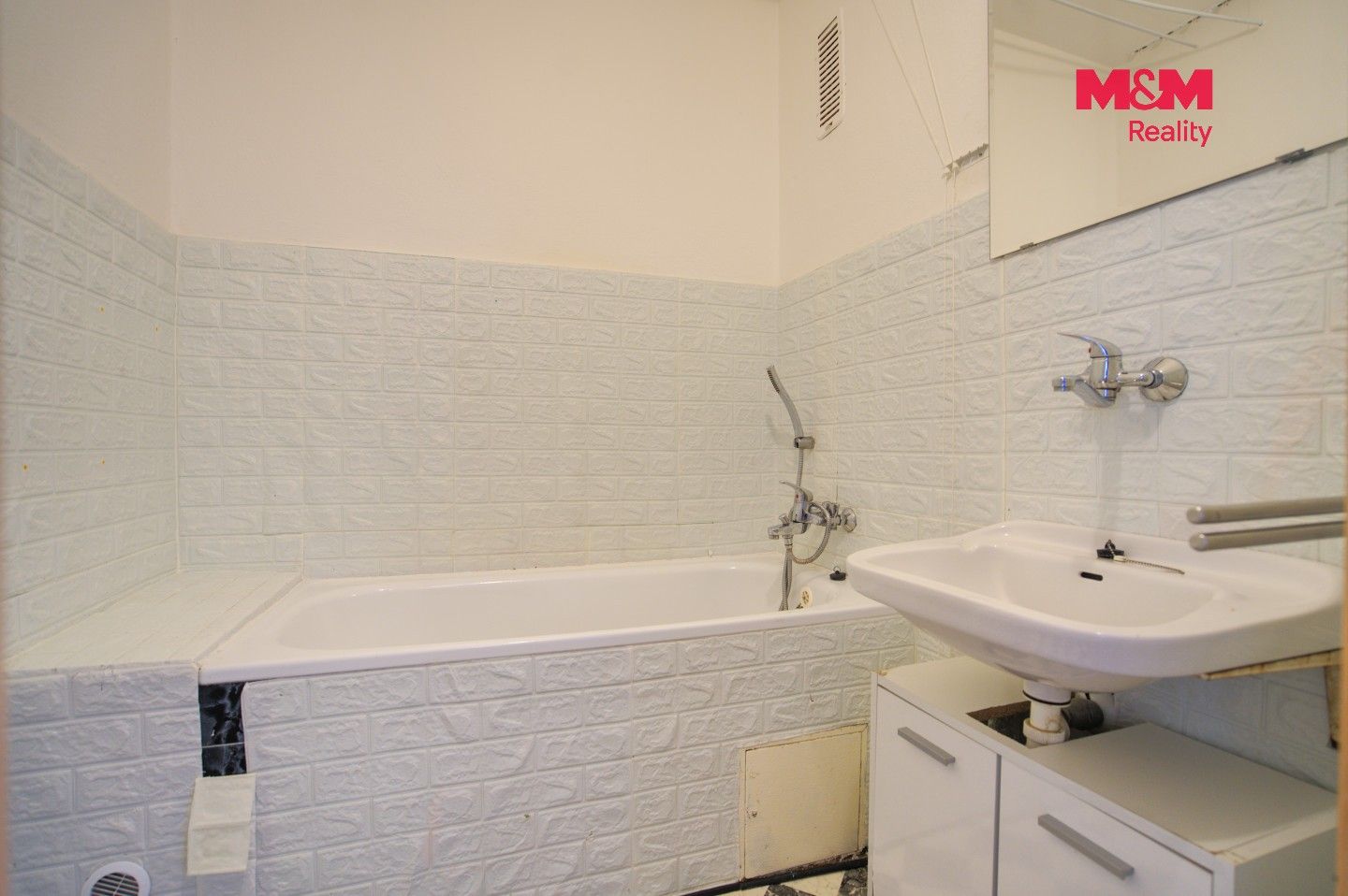 Pronájem bytu 2+1 63 m² - foto 11