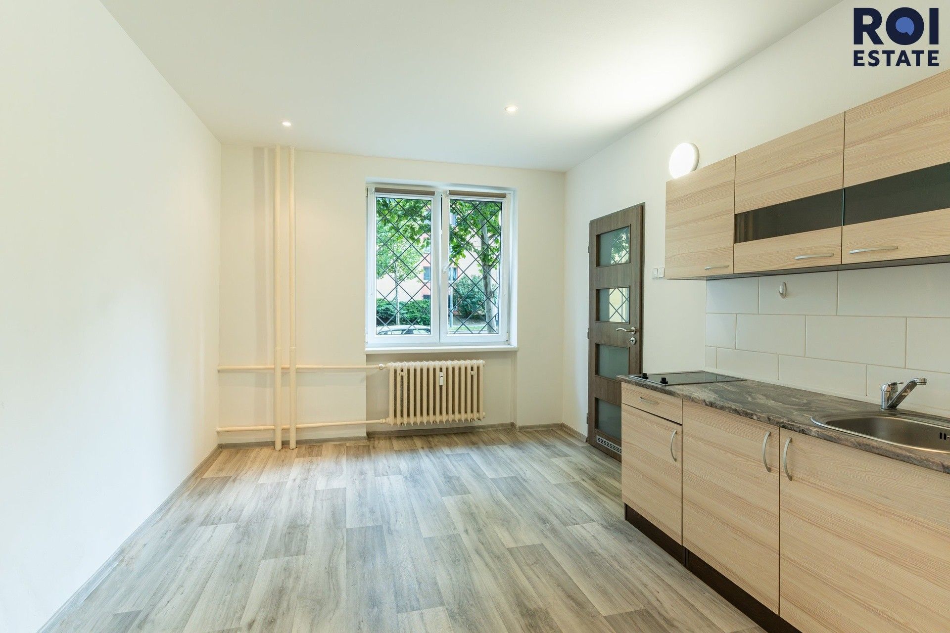 Pronájem bytu 1+kk 21 m² - foto 1