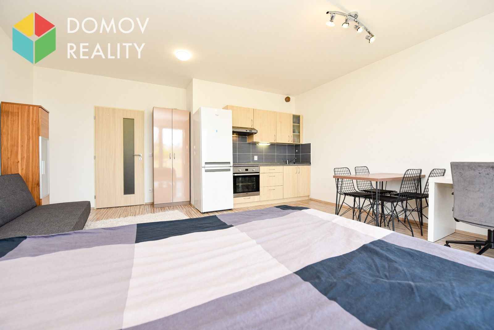 Pronájem bytu 1+kk 36 m² - foto 4