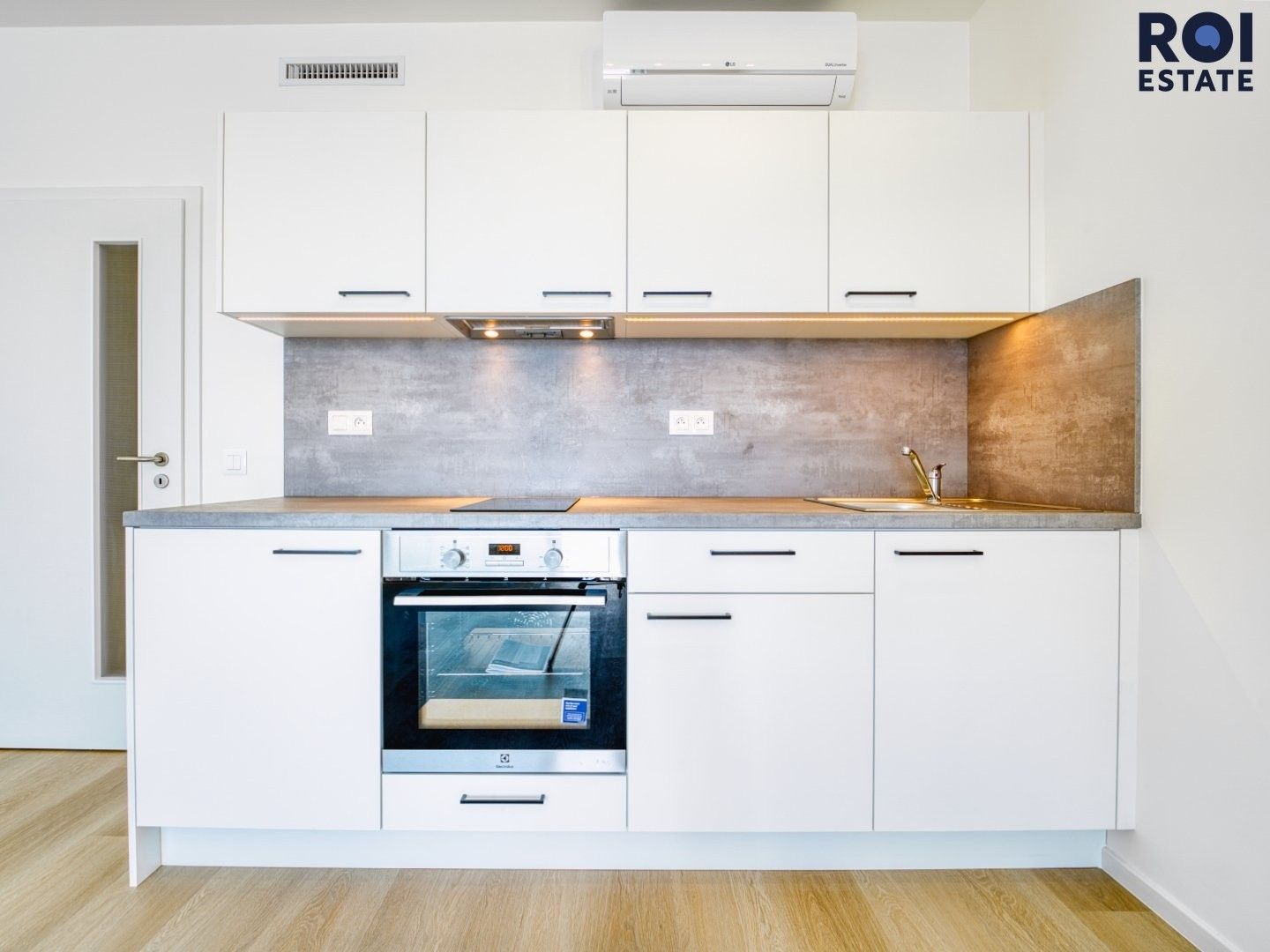 Pronájem bytu 1+kk 35 m² - foto 1