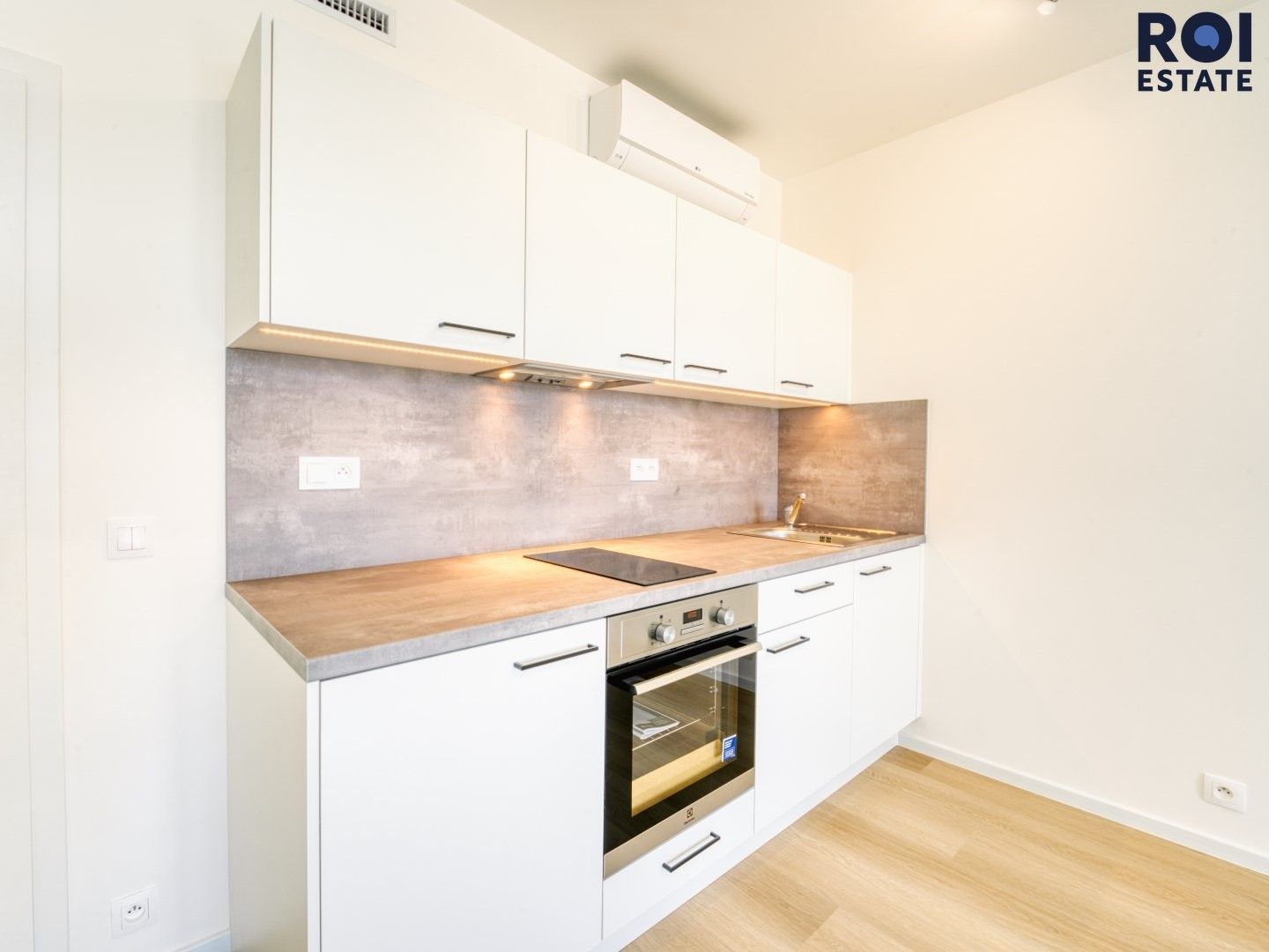 Pronájem bytu 1+kk 35 m² - foto 10