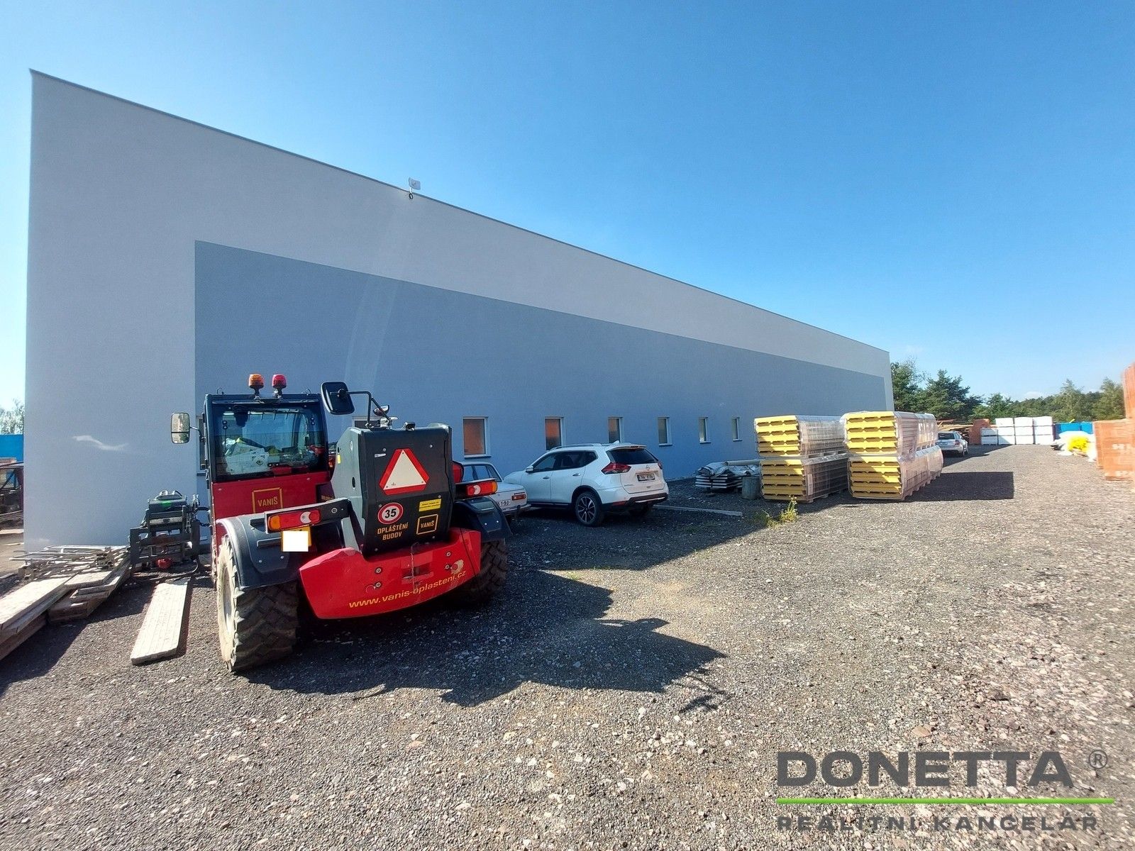 Pronájem komerčního prostoru 390 m² - foto 1