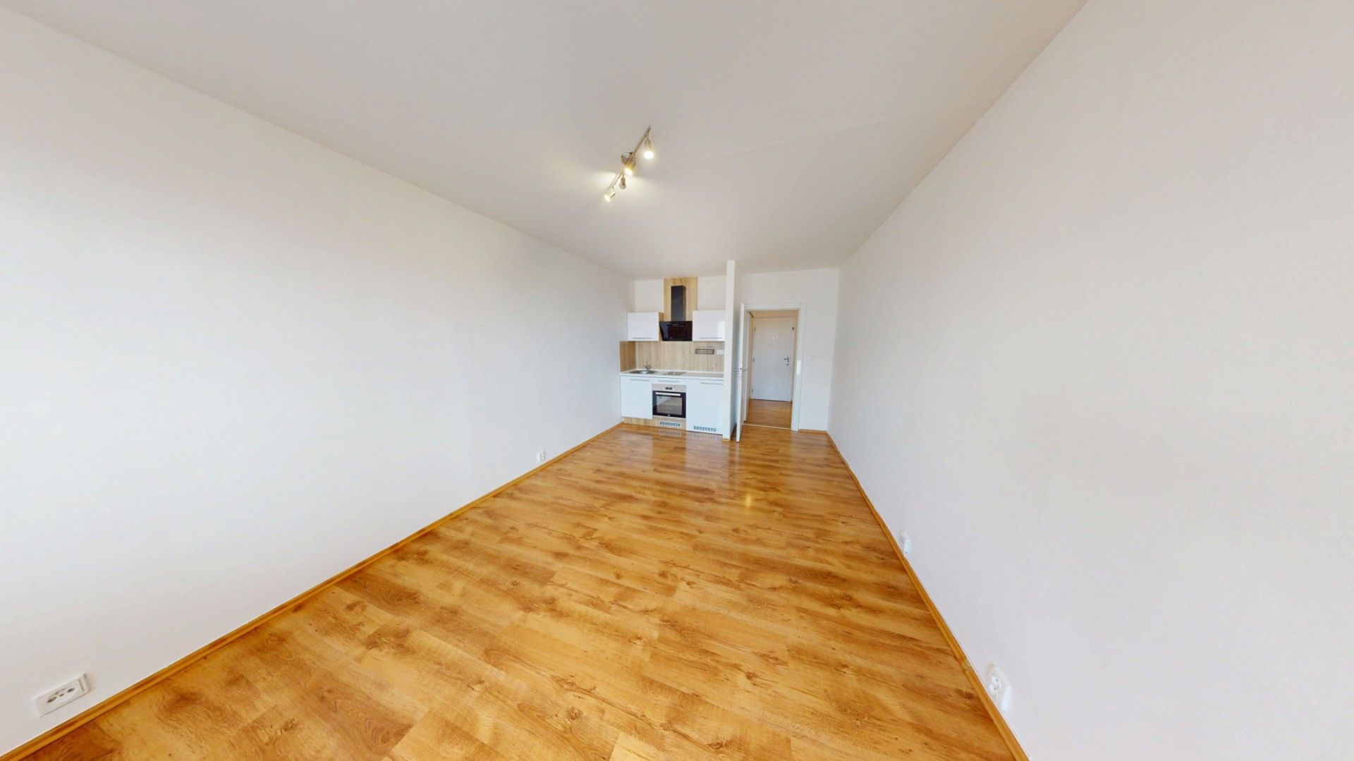 Pronájem bytu 1+kk 28 m² - foto 7