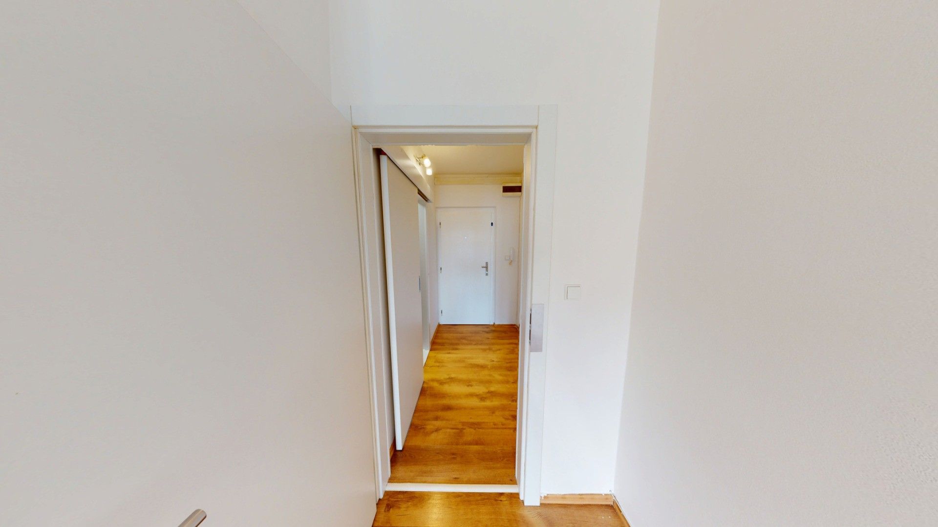 Pronájem bytu 1+kk 28 m² - foto 8