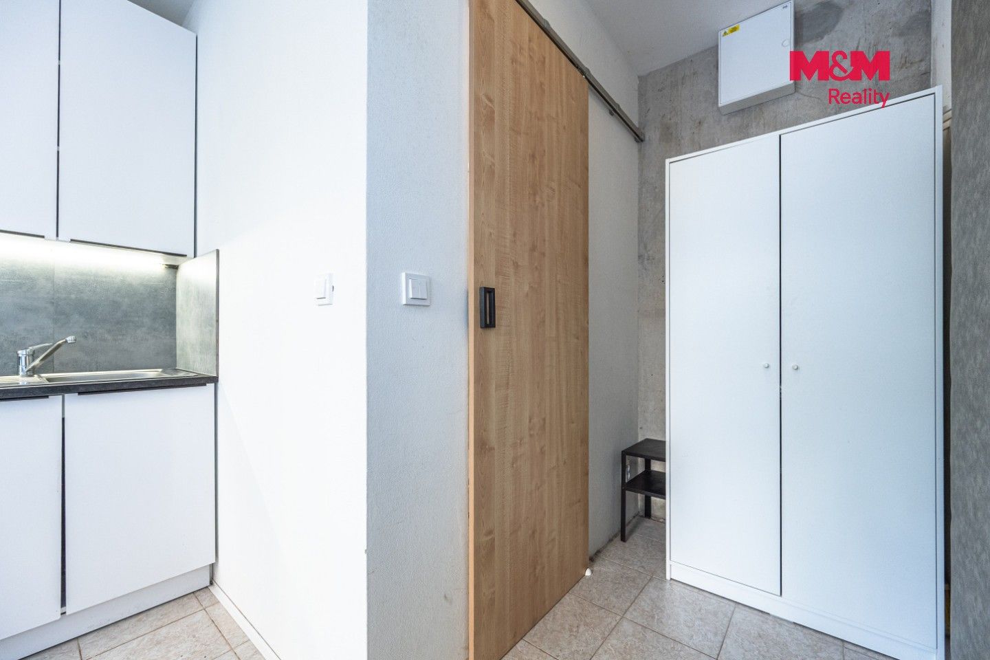Pronájem komerčního prostoru 14 m² - foto 5