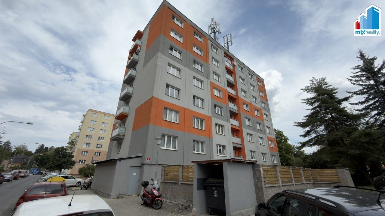 Pronájem bytu 3+1 60 m² - foto 1