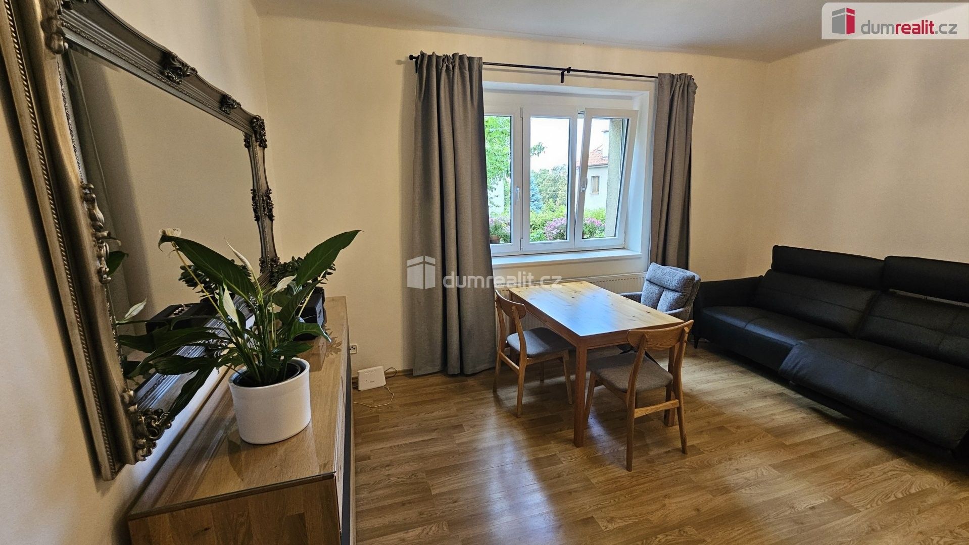 Pronájem bytu 2+kk 37 m² - foto 1