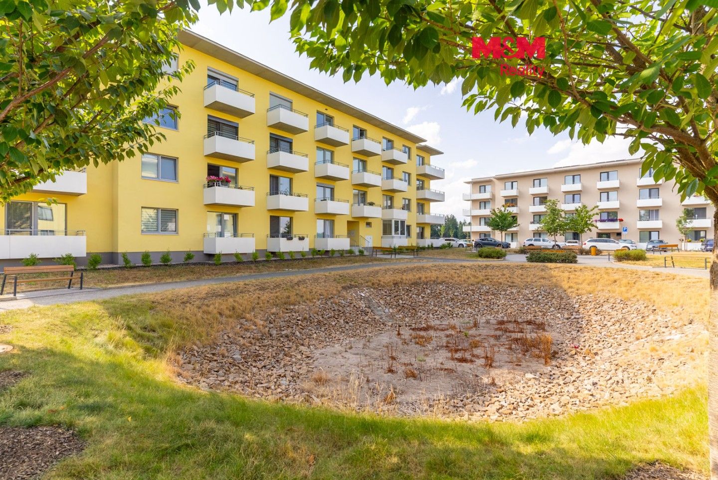 Prodej bytu 1+kk 32 m² - foto 1