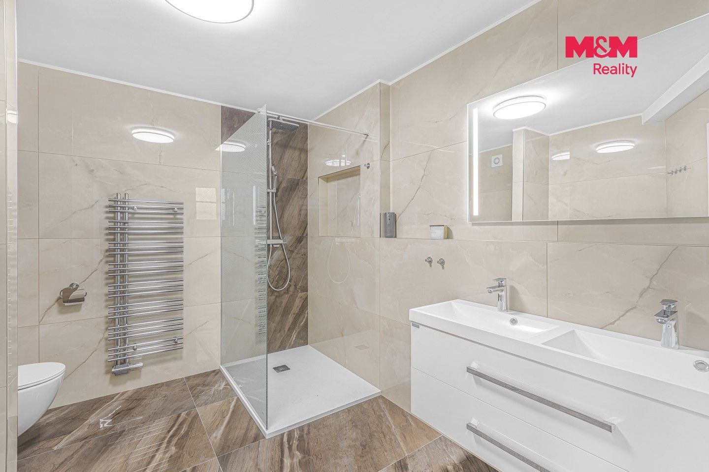 Pronájem bytu 4+kk 250 m² - foto 12